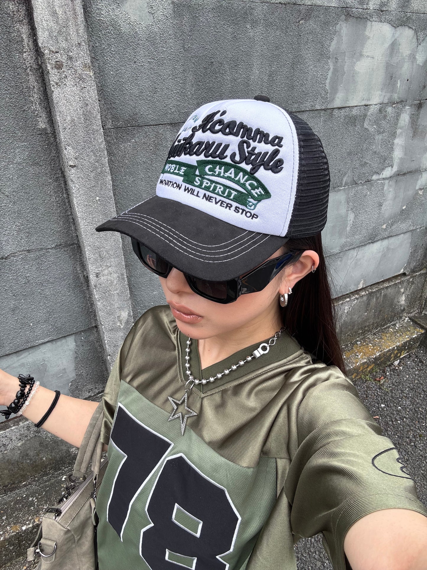 VネックナンバーTシャツ DPB86062