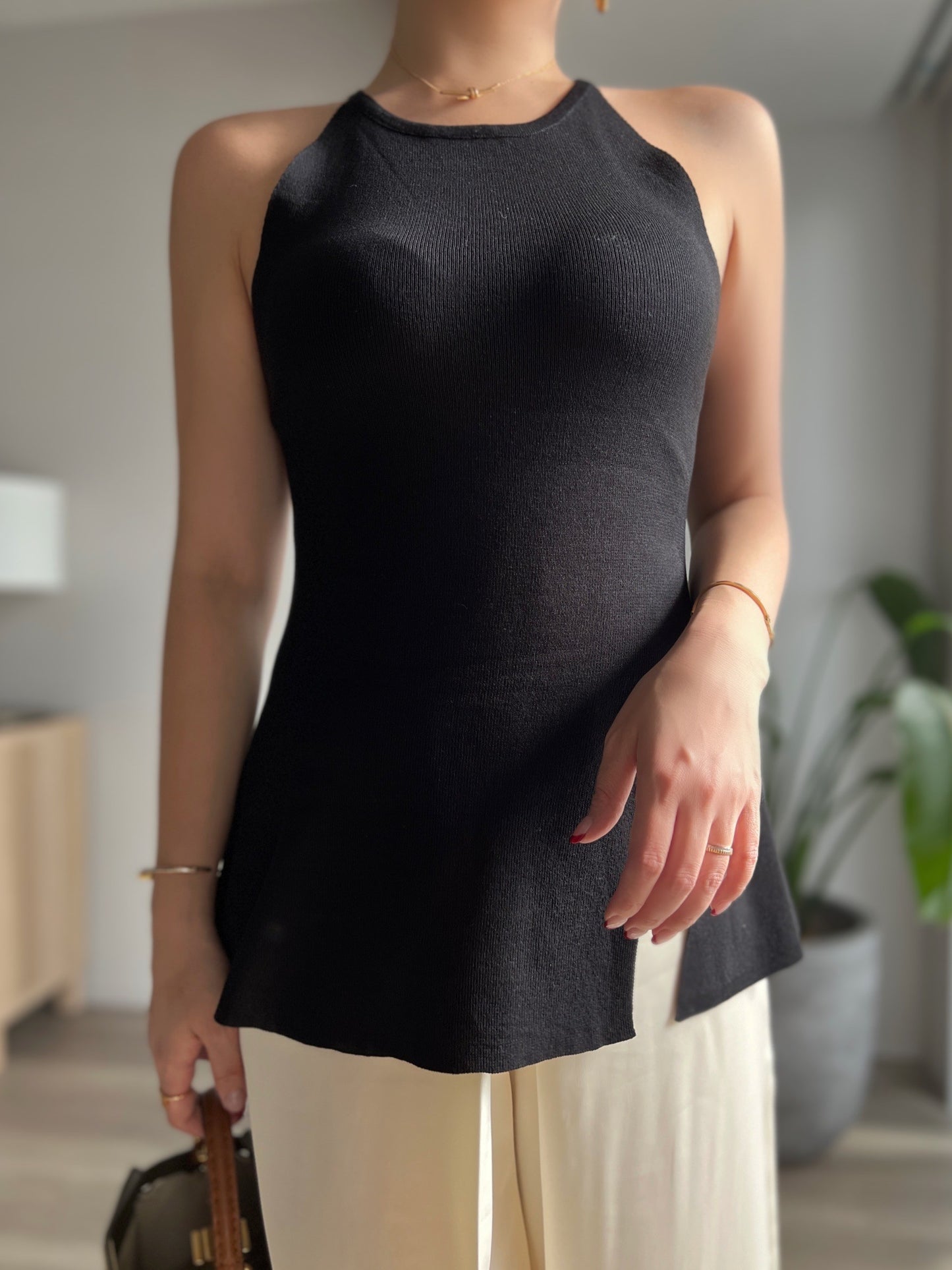 ホルターネックスリットトップス DPB56170