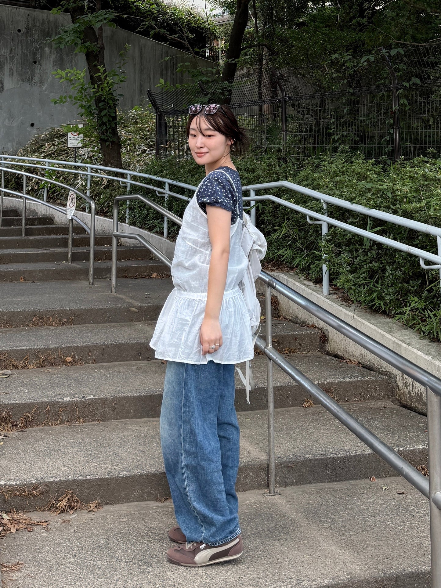フラワーVネックレースTシャツ DPB78274