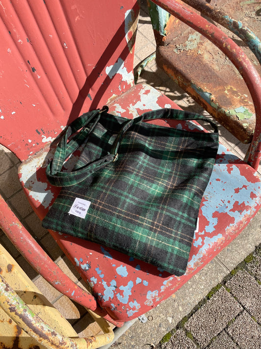 タータンチェックショルダーバッグ DPB64016