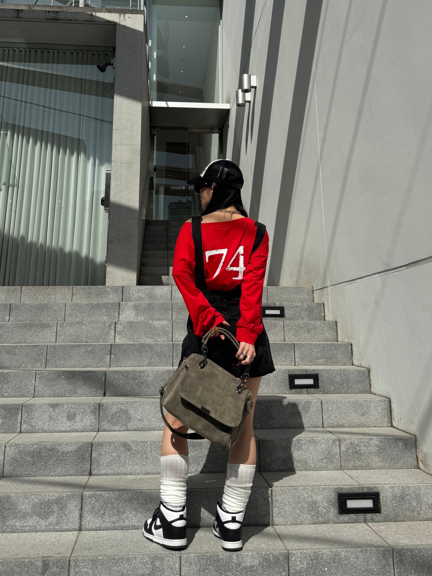 ブラックデニムミニサロペット DPB86039