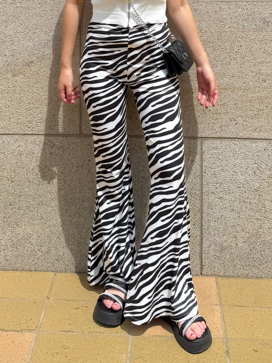 ゼブラフレアパンツ DPB73336