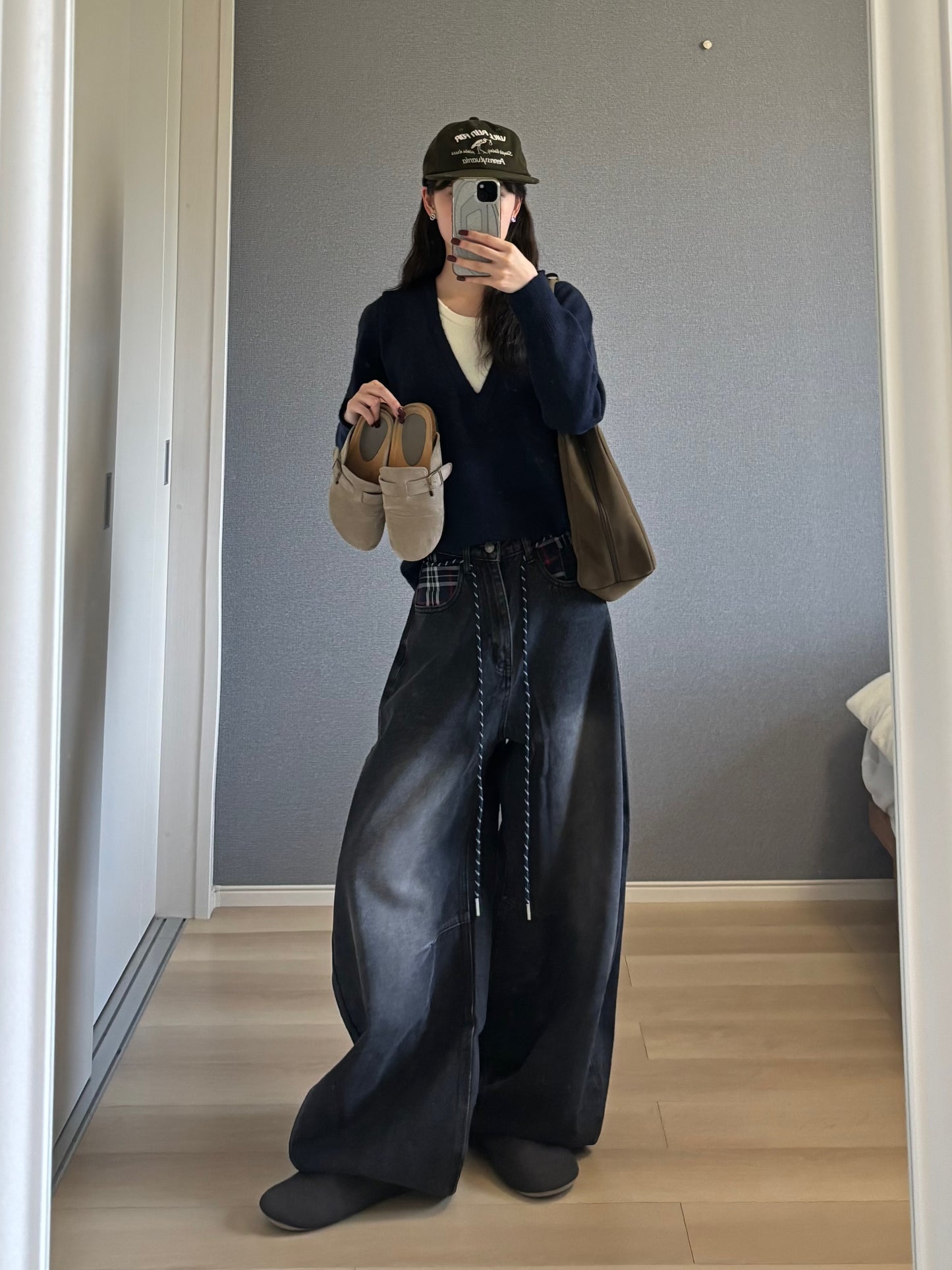 レイヤードライクVネックニット DPB88073