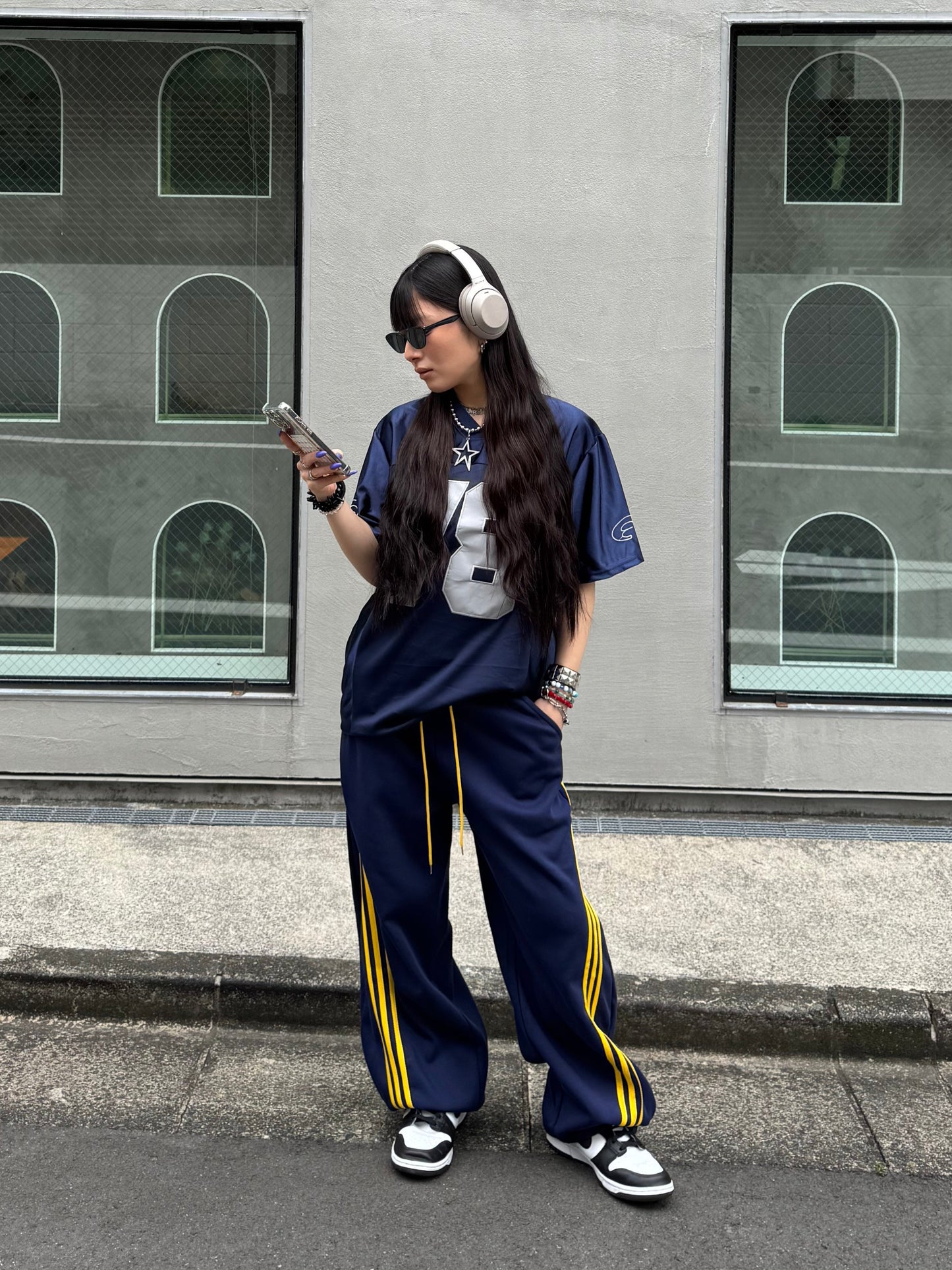 VネックナンバーTシャツ DPB86062