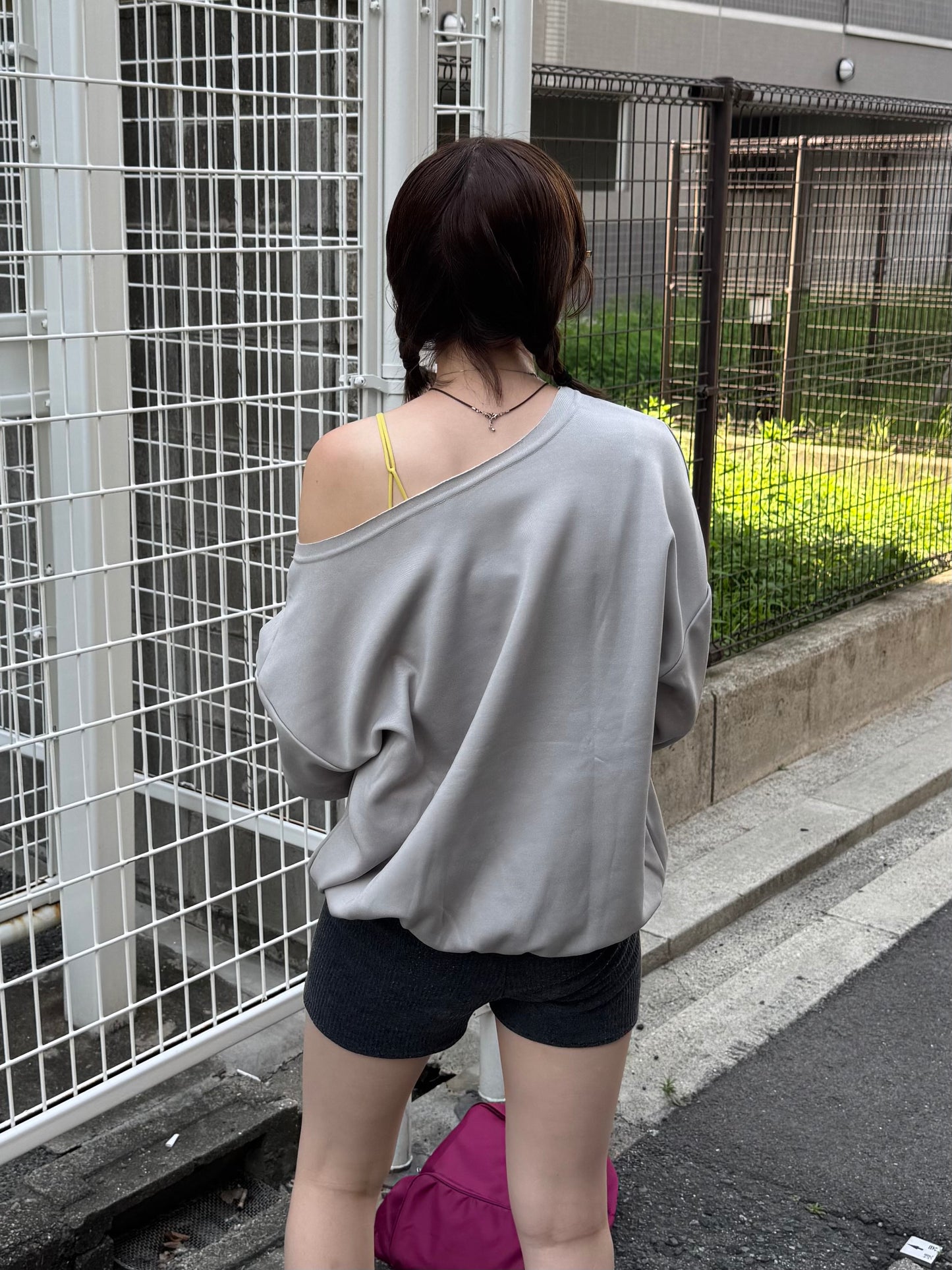 22ロゴオフショルスウェット DPB85293