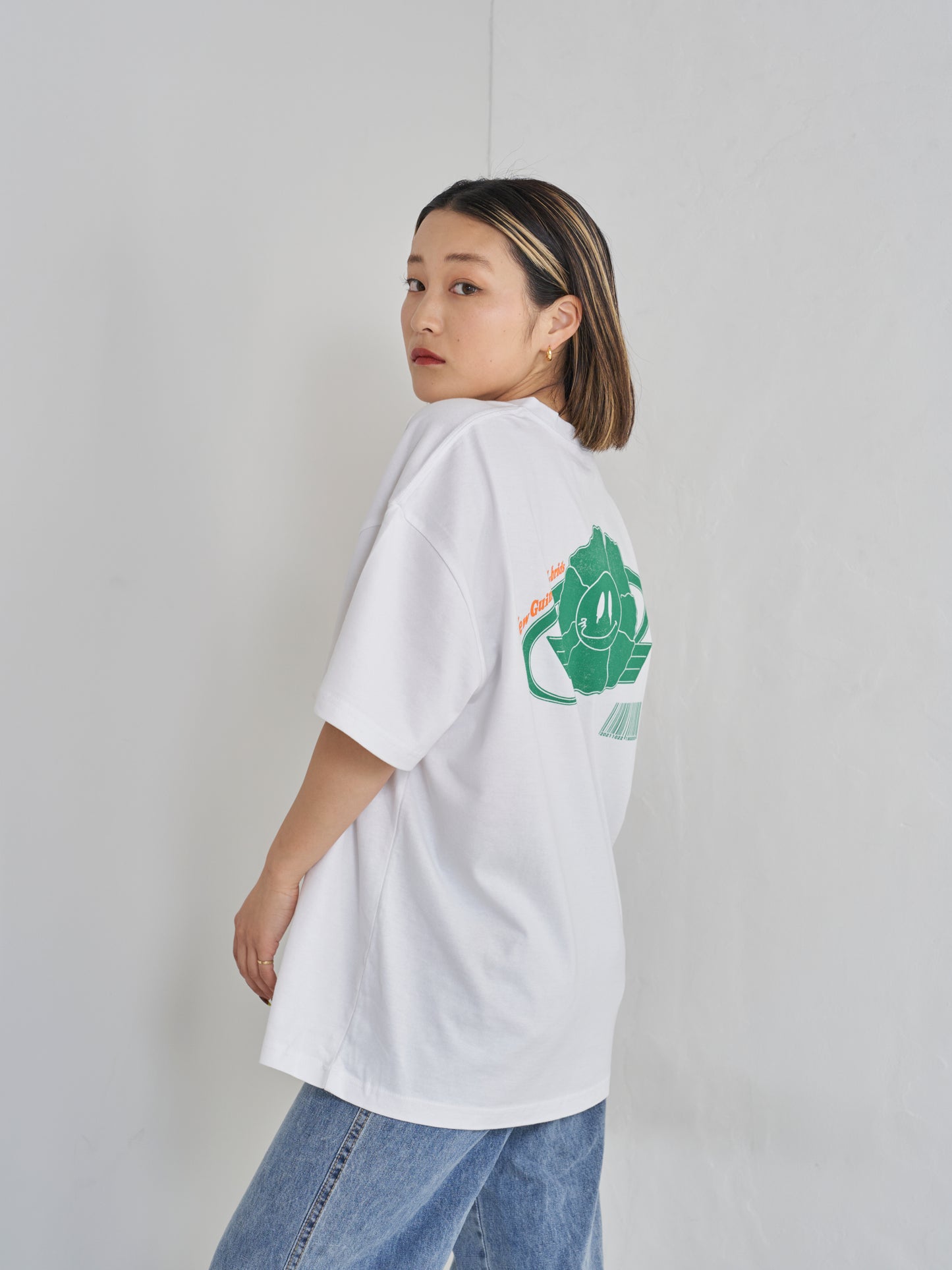 impatiens T-shirt