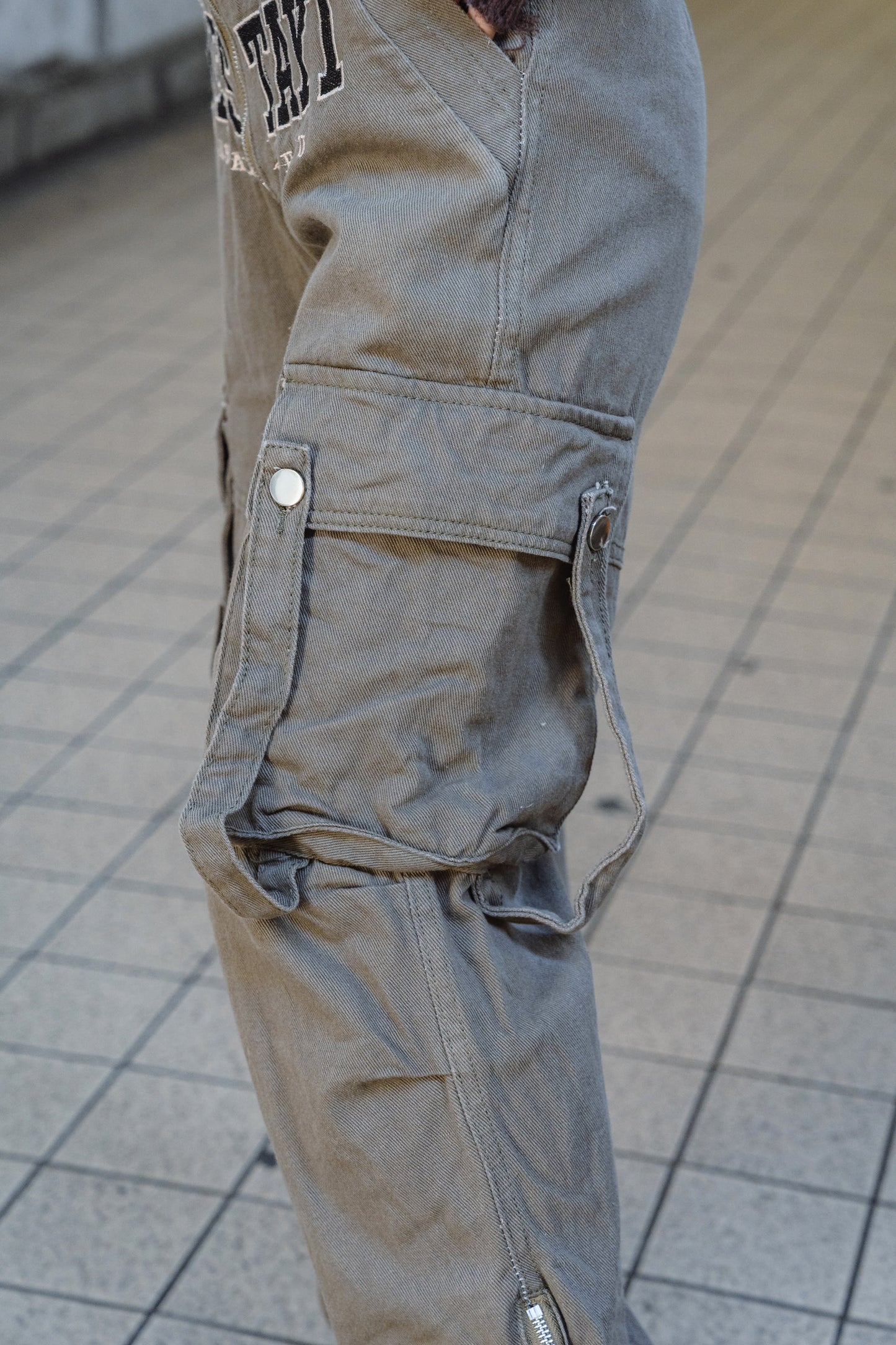 ロゴカーゴパンツ DPB22056