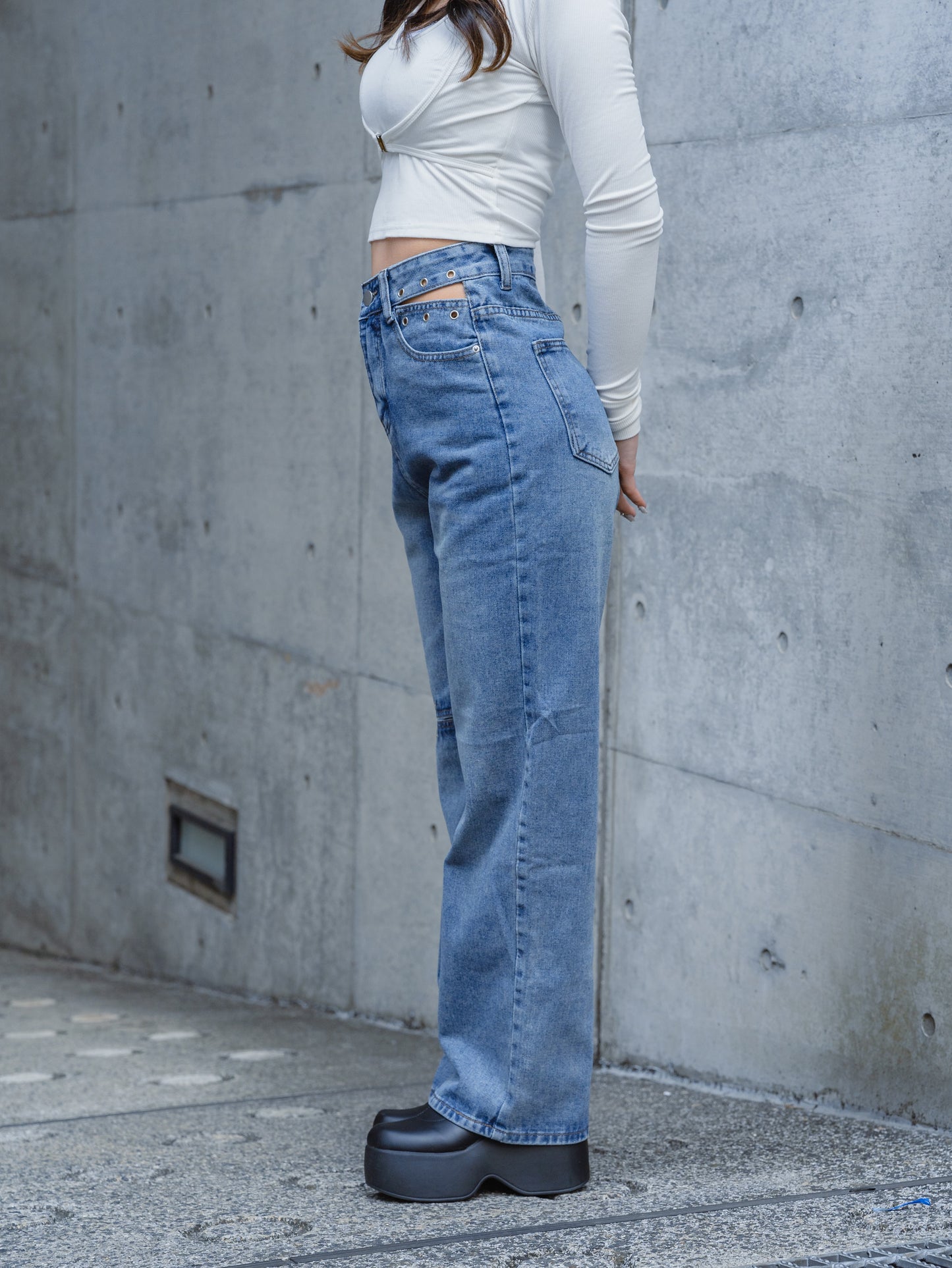 ウエストカットデニムパンツ DPB22082