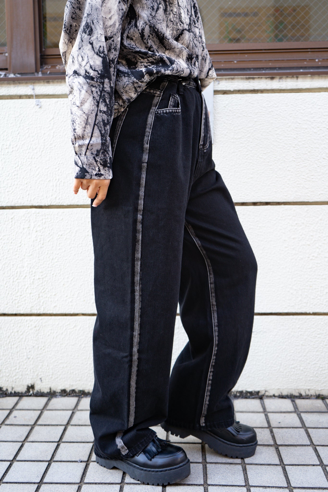 ホックペイントデザインパンツ DAA03731