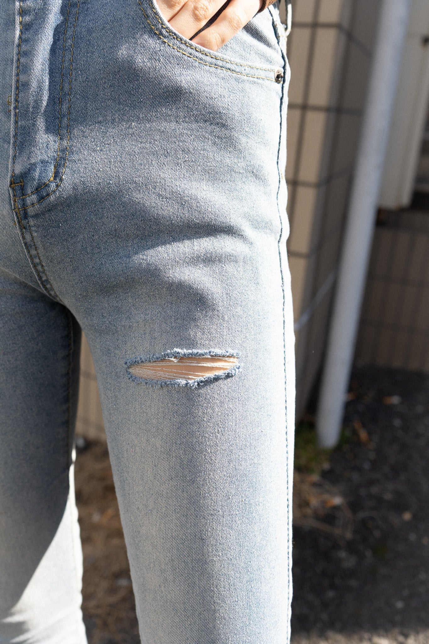 カットアウトスキニーパンツ DAA03843