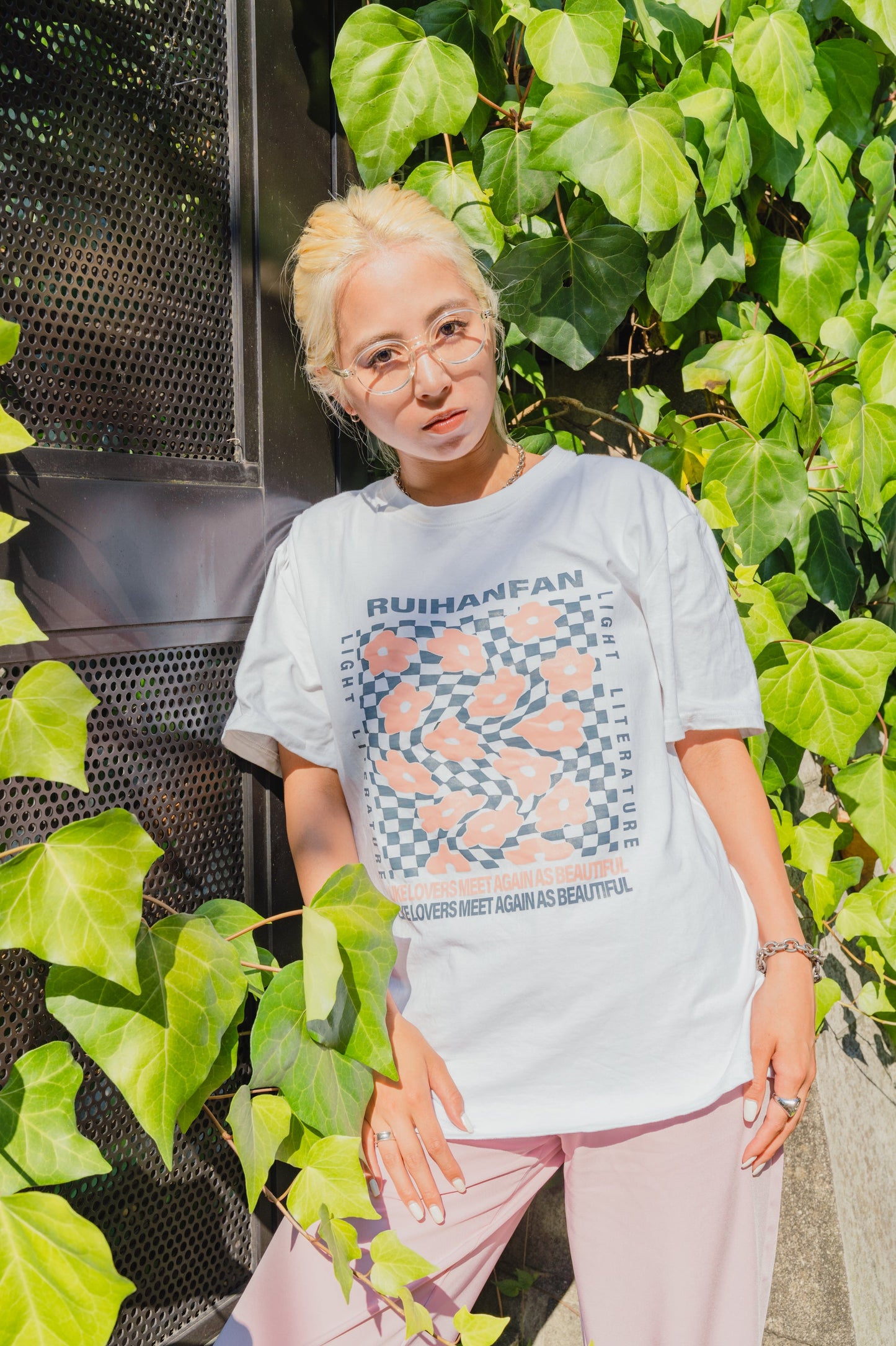 フラワーTシャツ DPA71017