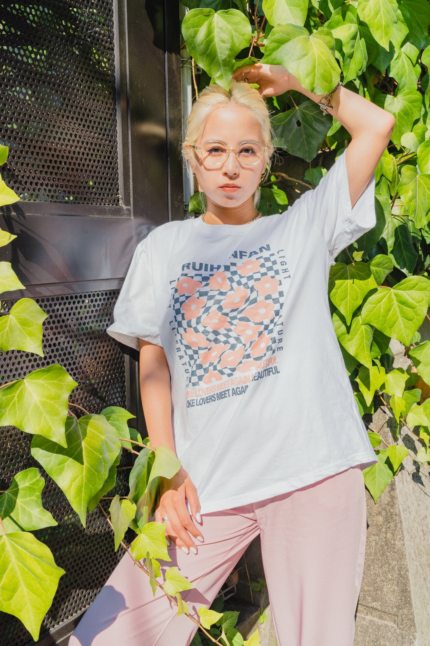 フラワーTシャツ DPA71017