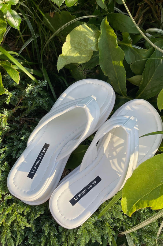 ホワイトチャンクサンダル DPA17100