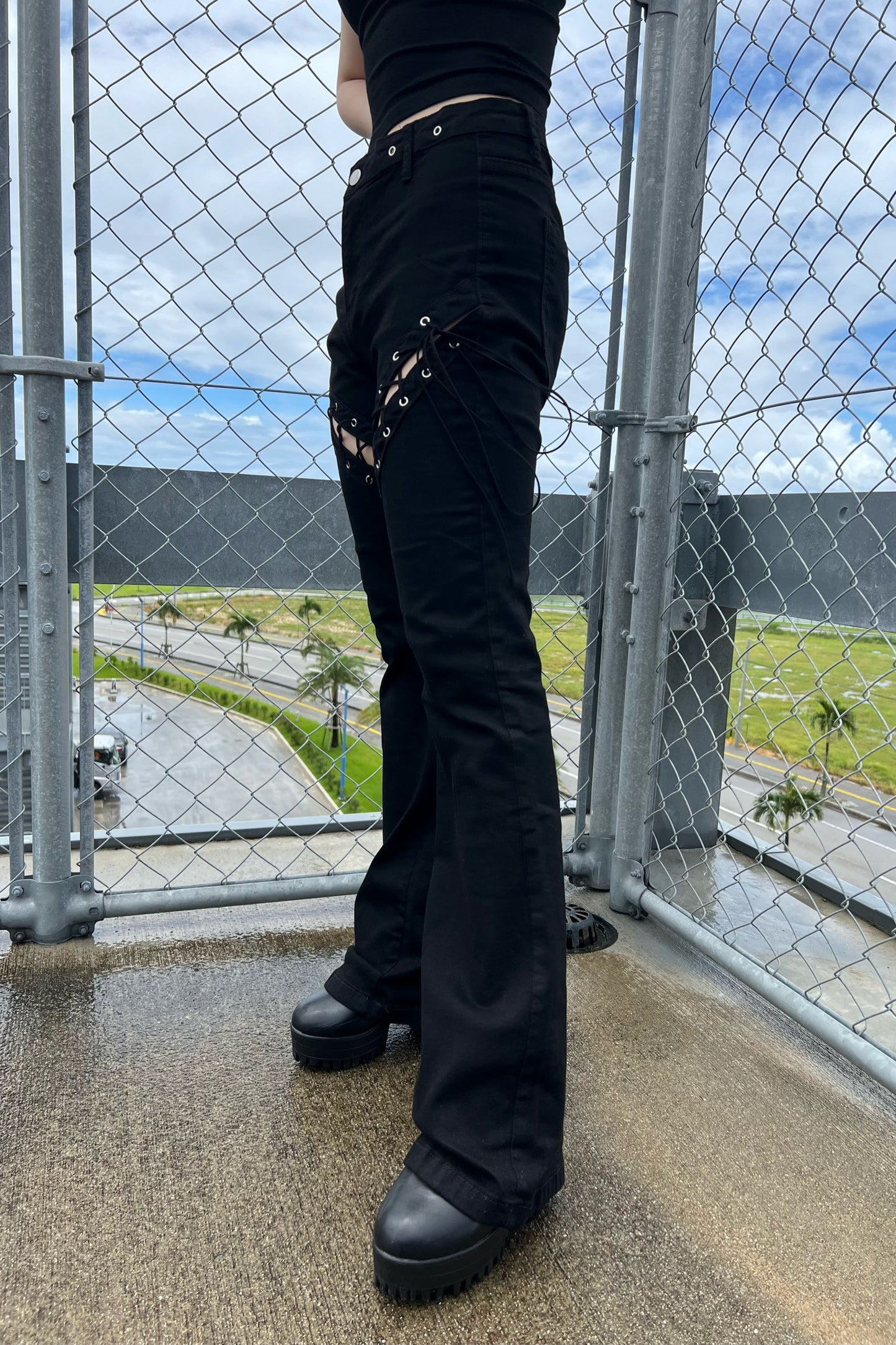 レースアップブーツカットブラックパンツ DPA89008