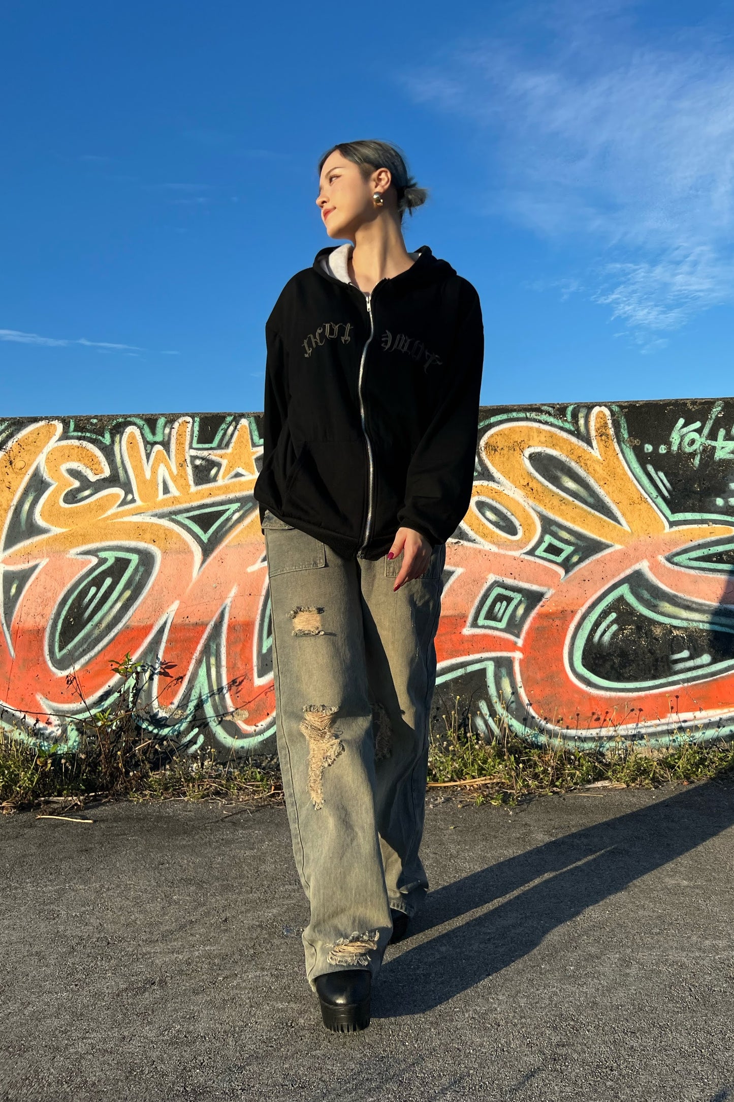 フォントロゴジップアップパーカー DPA89062