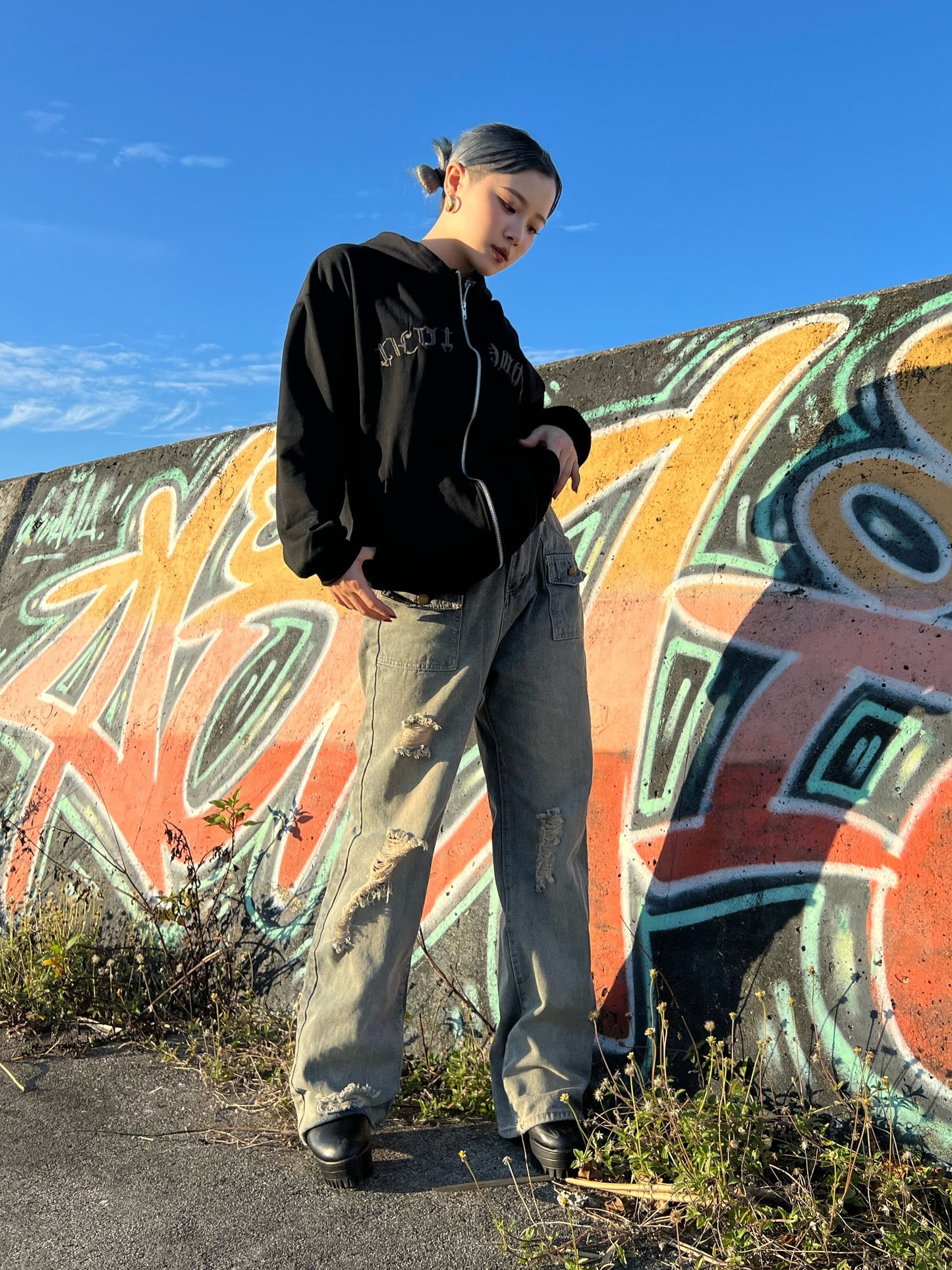 フォントロゴジップアップパーカー DPA89062