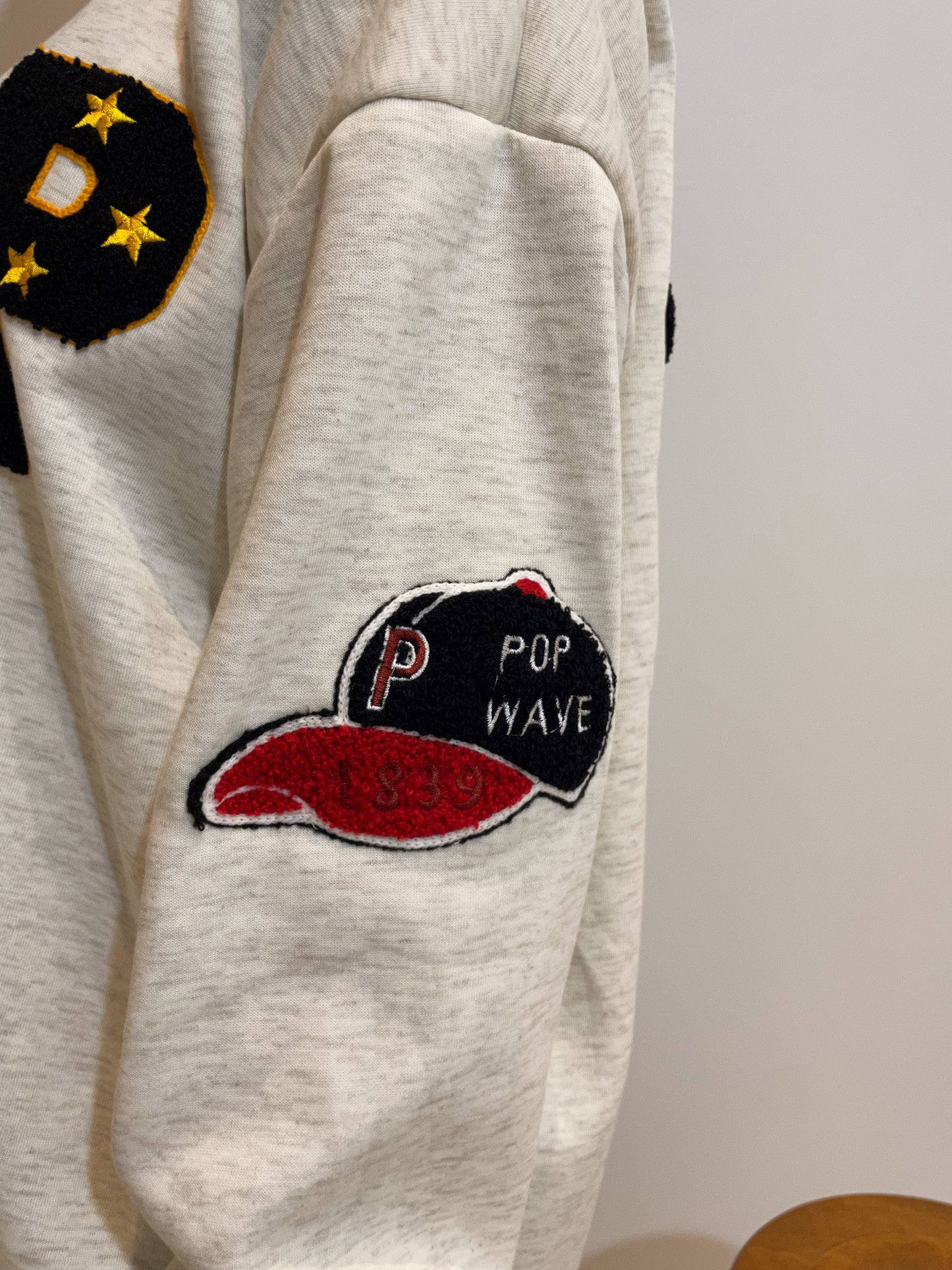 オーバーワッペンスウェット DPA43161