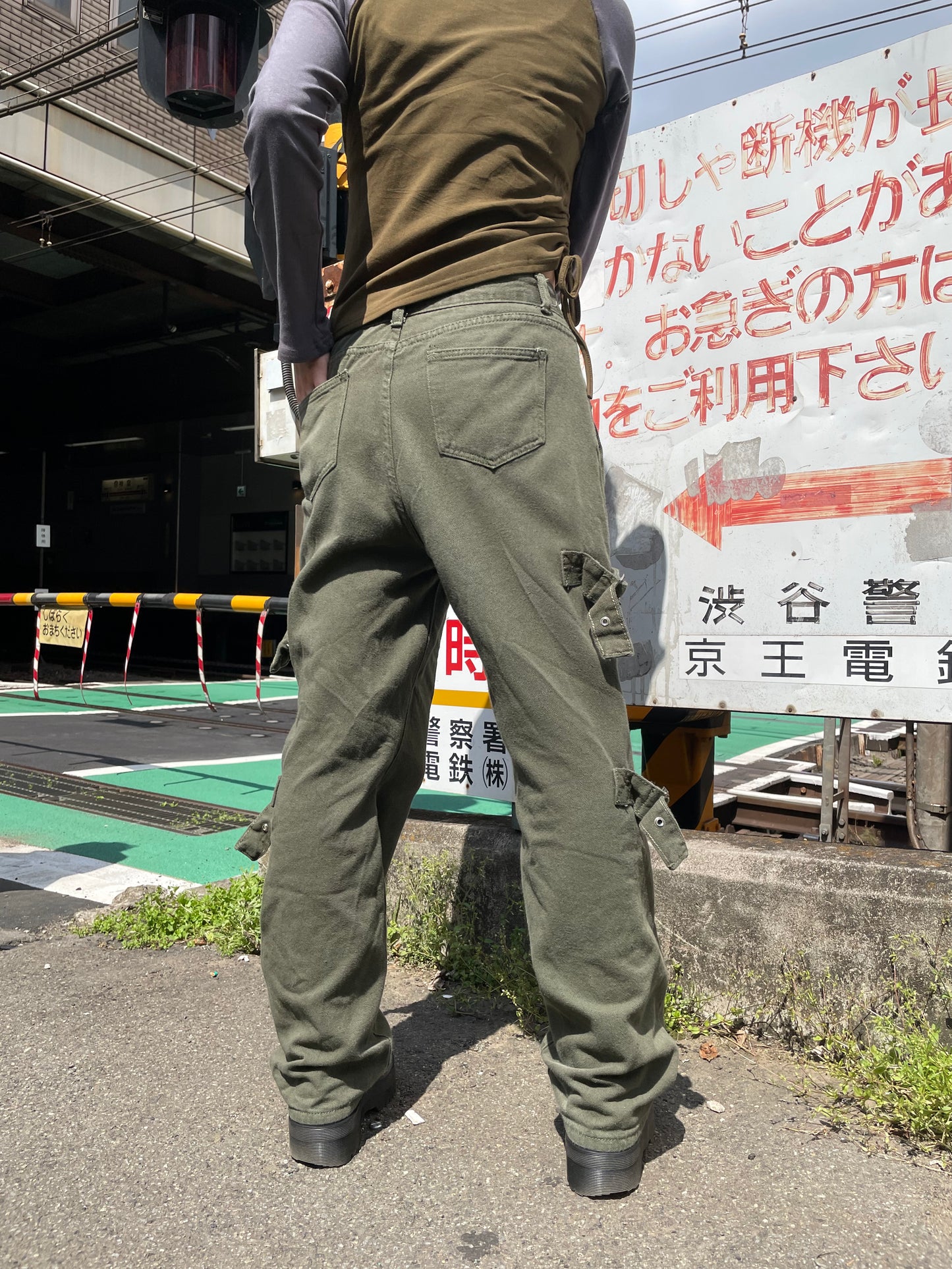 ハトメデニムパンツ DPA20253