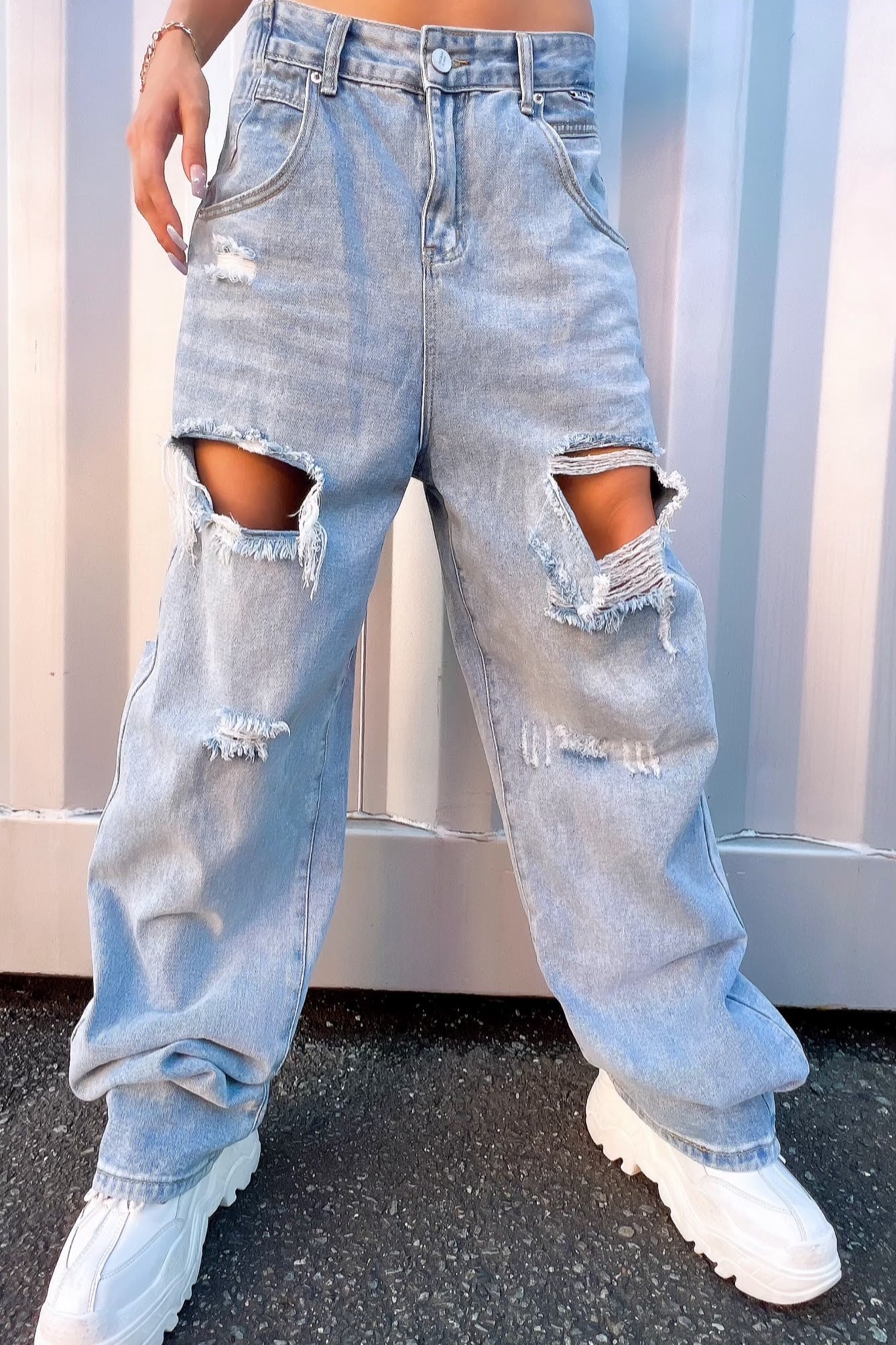ストレートダメージデニムパンツ DPB10006