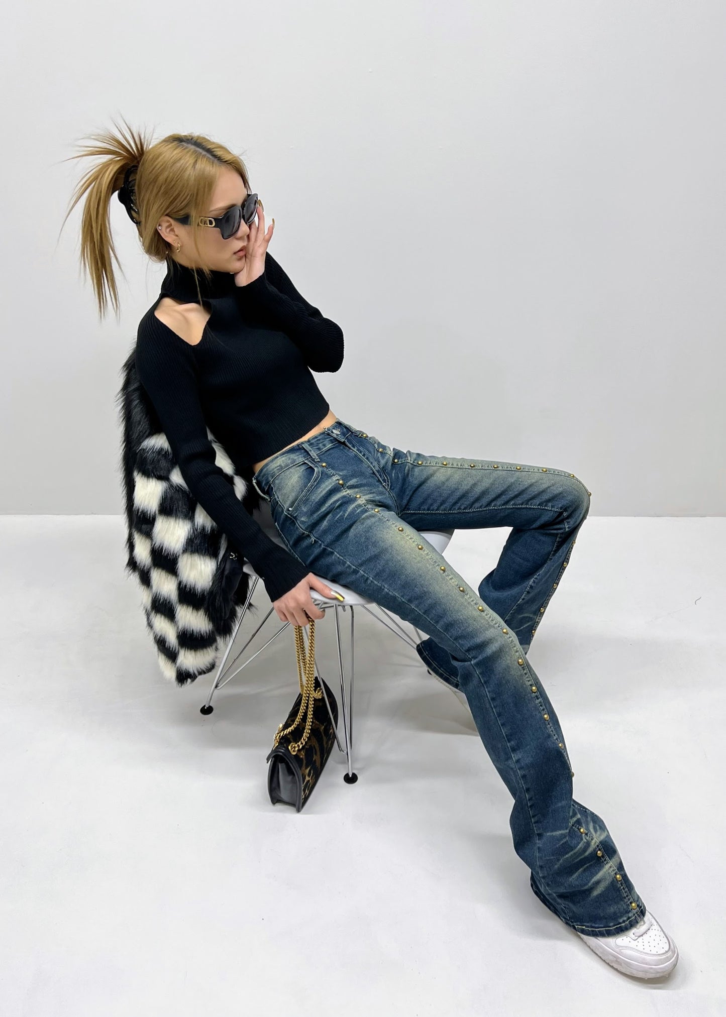 スタッズフレアデニムパンツ DPB06092