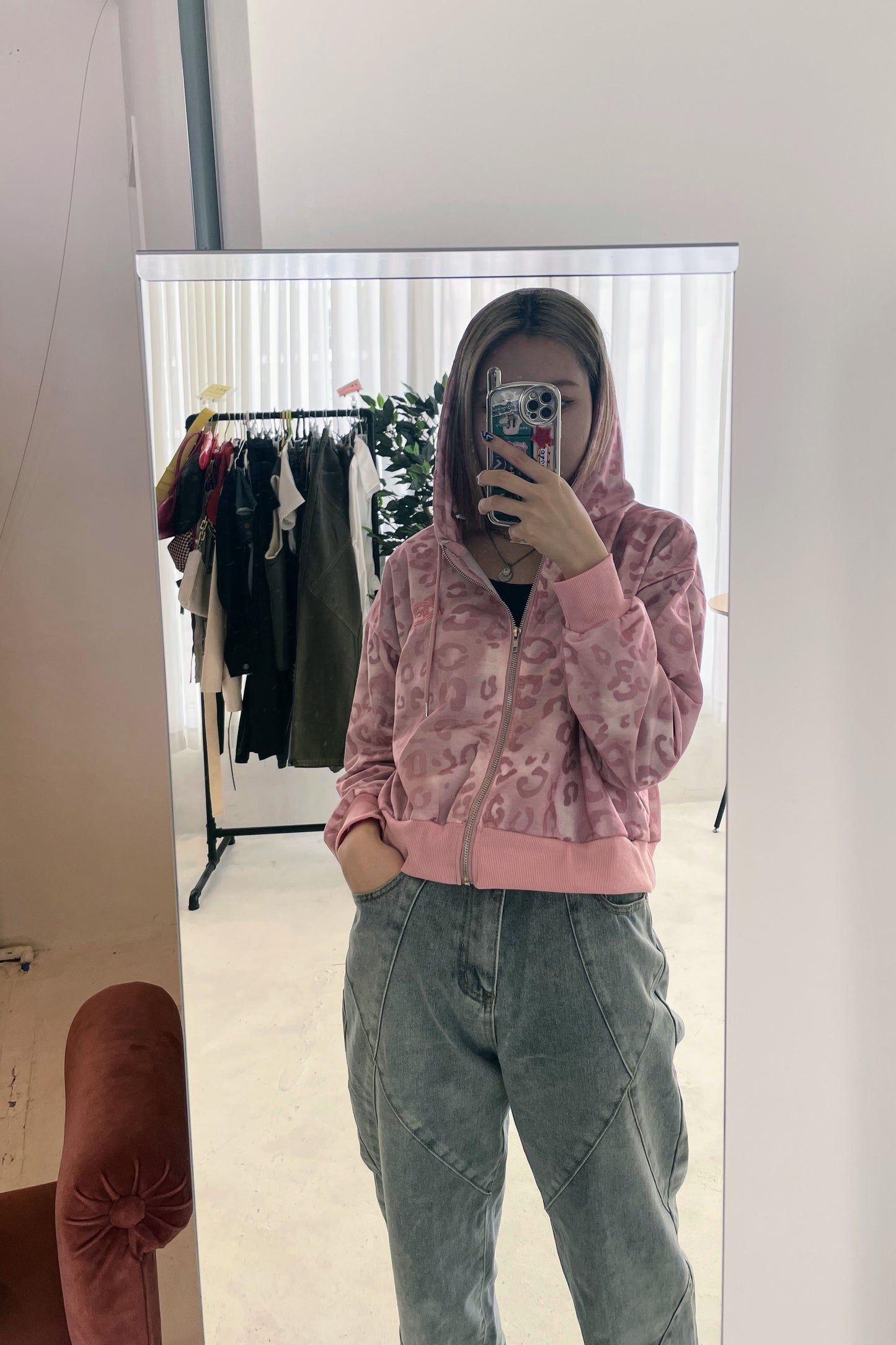 ピンククロップドヒョウ柄パーカー DPA46128