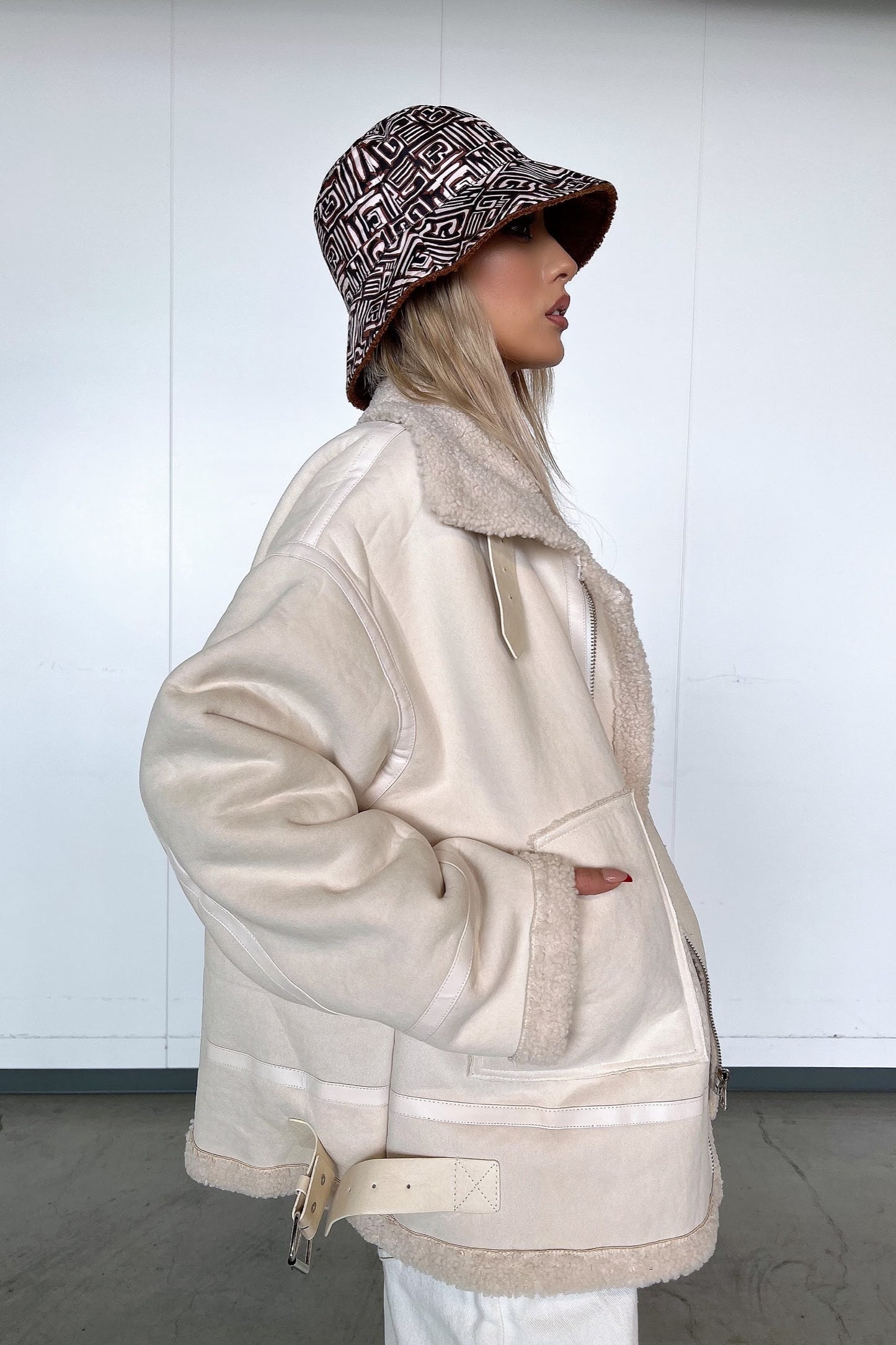 ホワイトムートンジャケット DPB10052