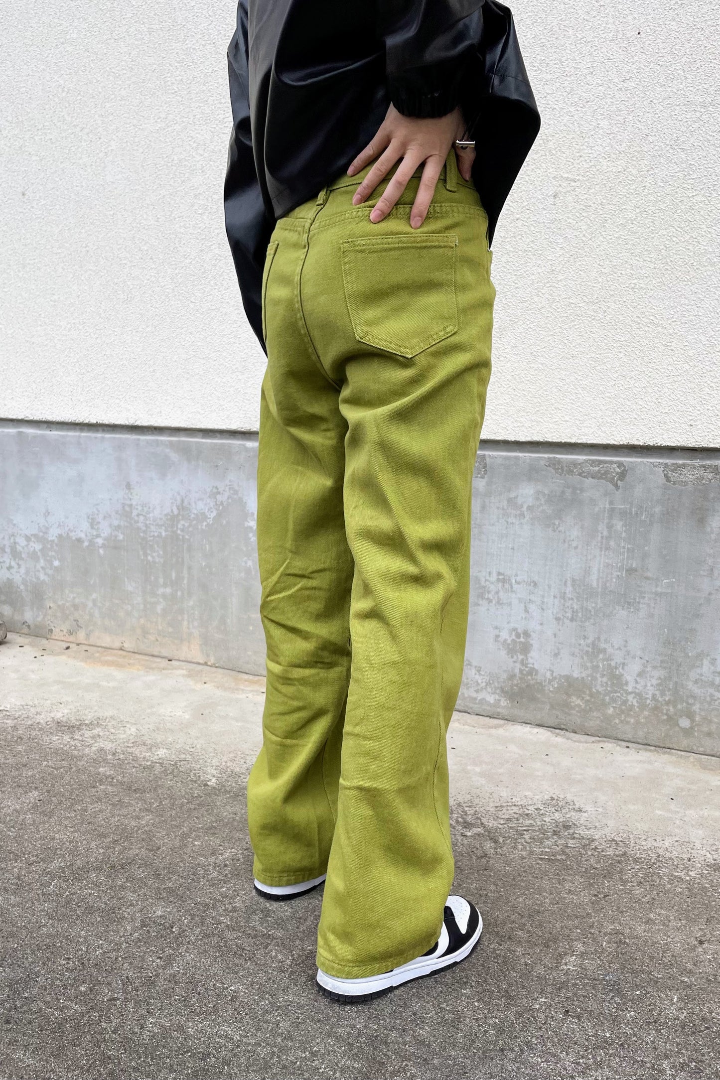 グリーンストレートパンツ DPA61140