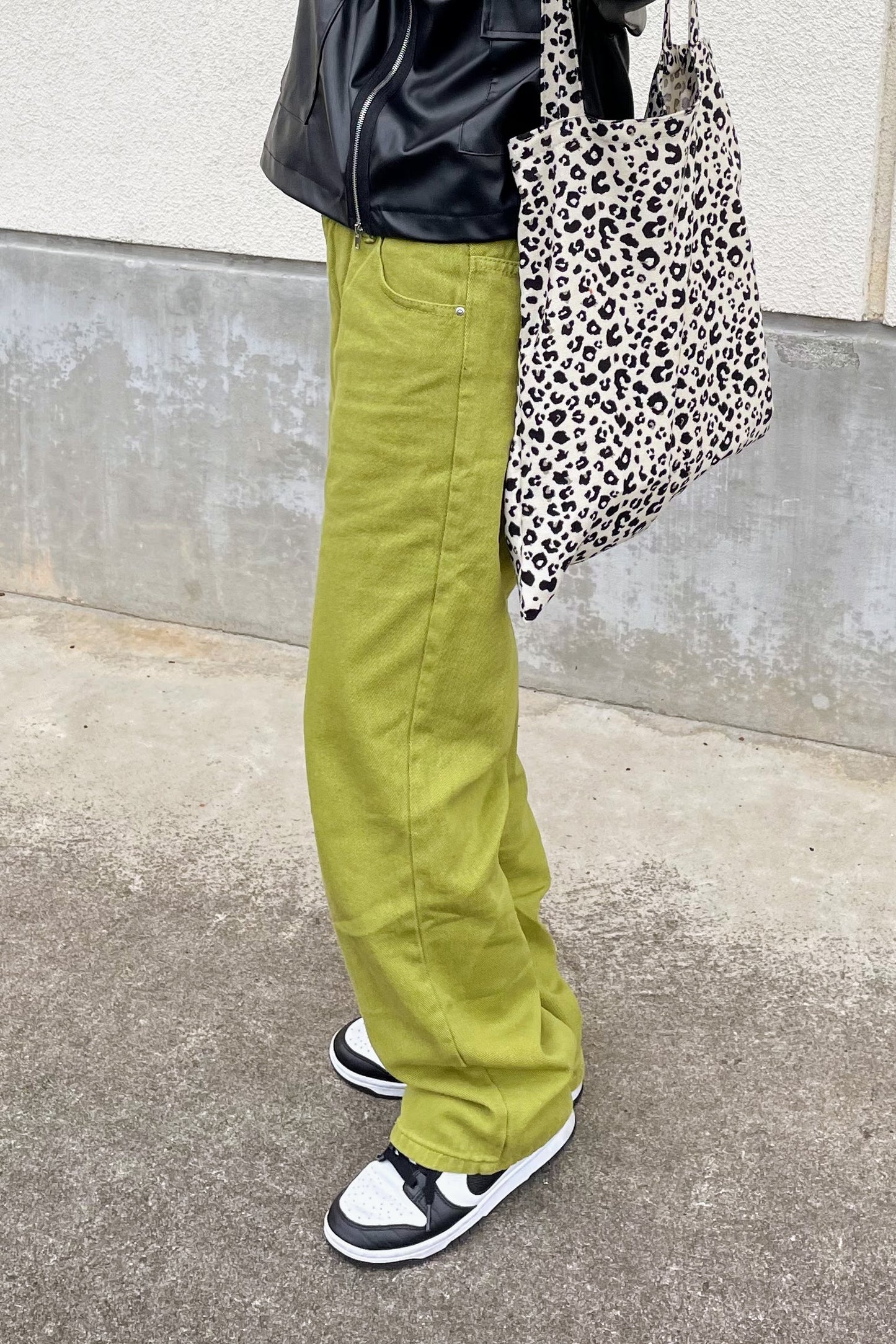 グリーンストレートパンツ DPA61140