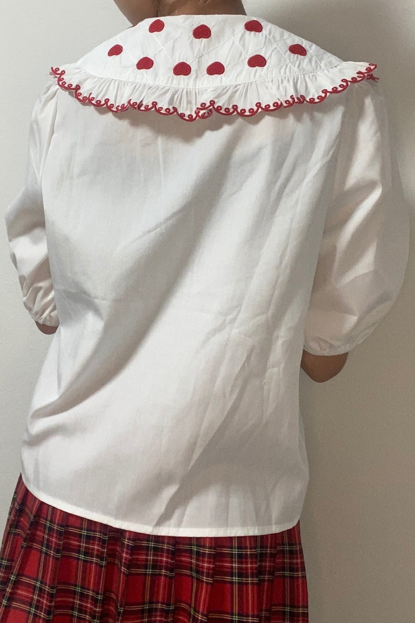 ハート刺繍フリルブラウス DPA99007