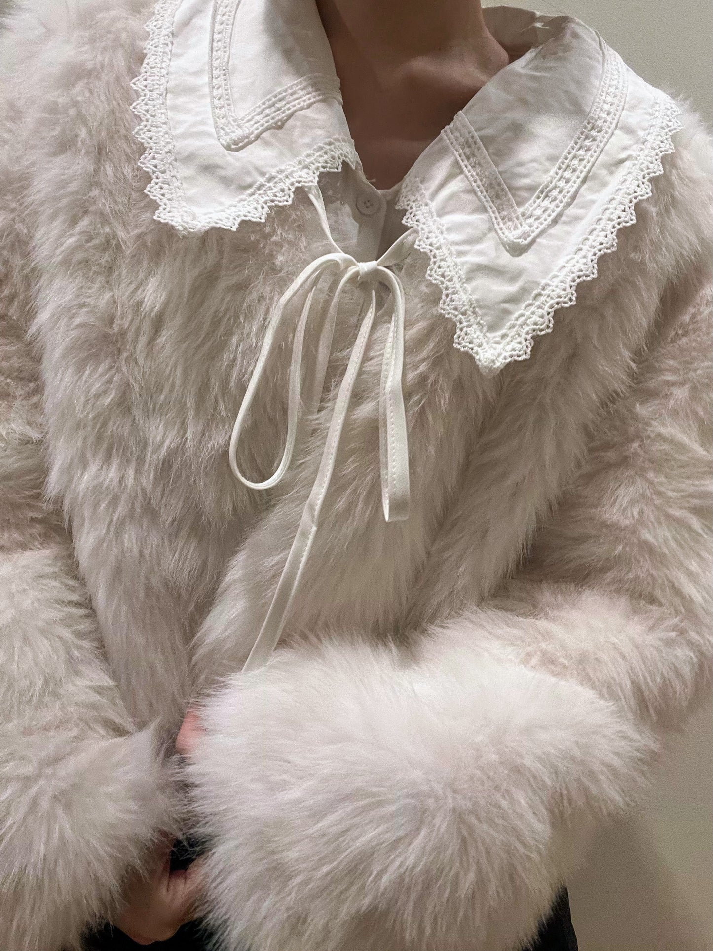 ホワイトショートファーコート CPA03053