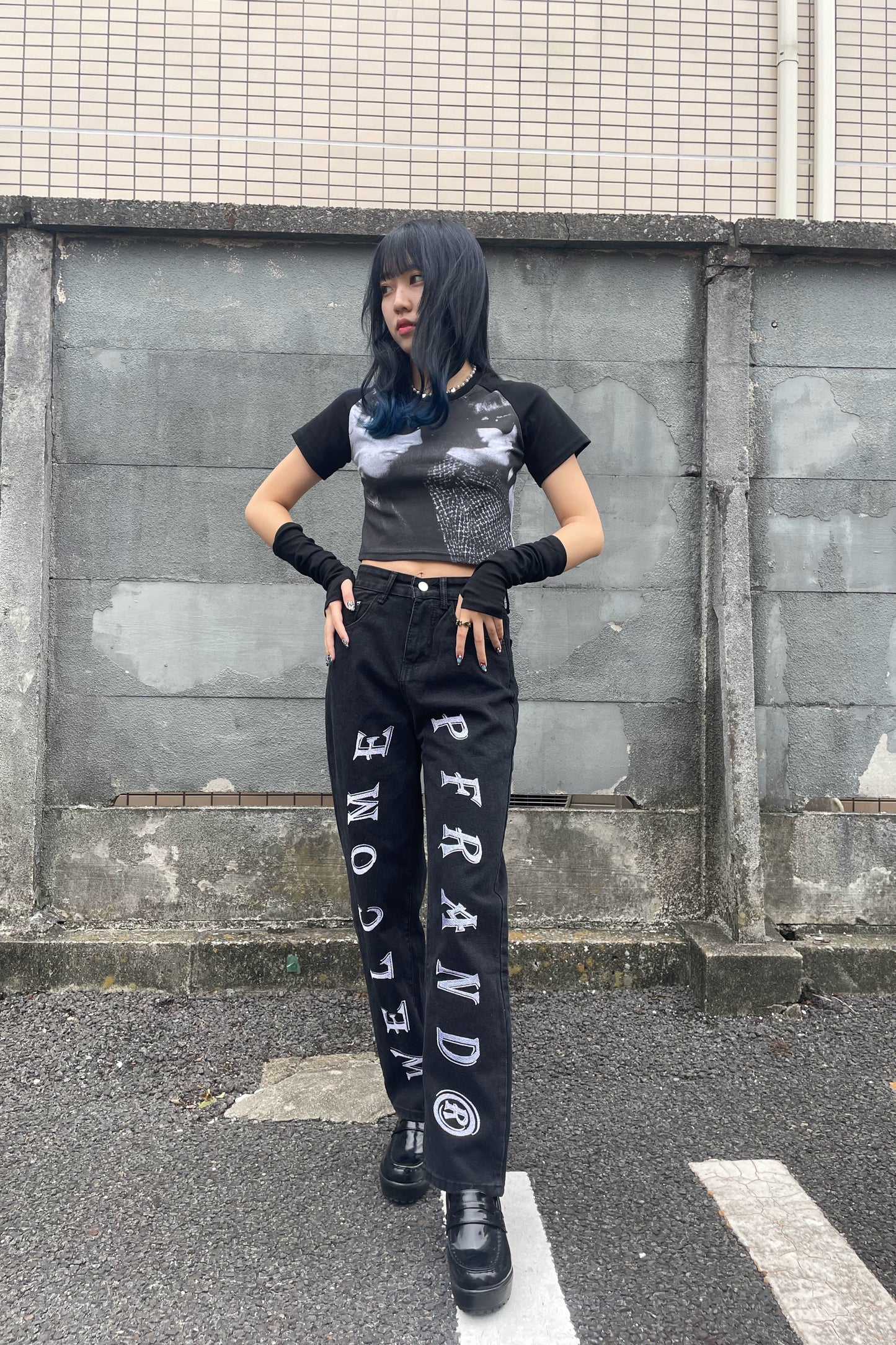 アームウォーマー付きプリントTシャツ DPA72051