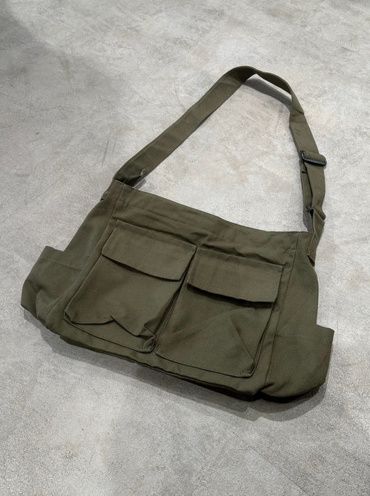 メッセンジャーバッグ DPB51051