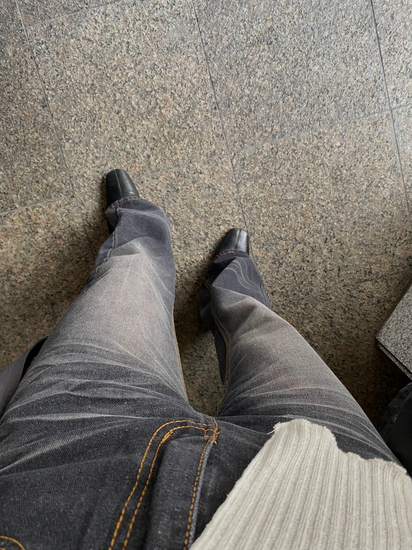 ビンテージライクウォッシュデニムパンツ DPB26110