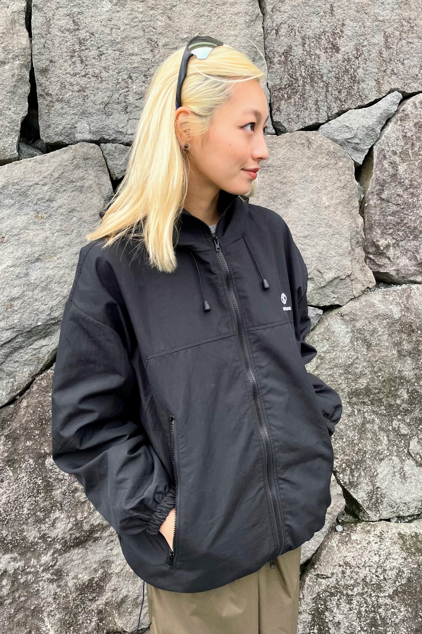 ブラックウィンドブレーカー DPA17165