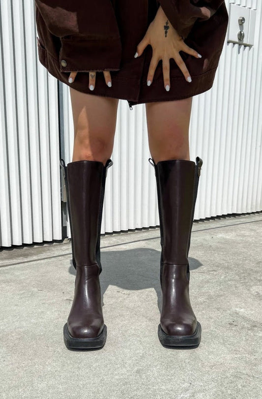 ブラウンレザーロングブーツ DPA03114