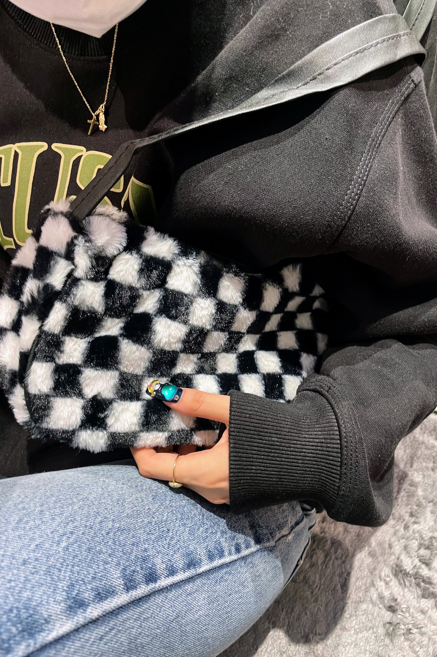 チェッカーファーバッグ DPA87102