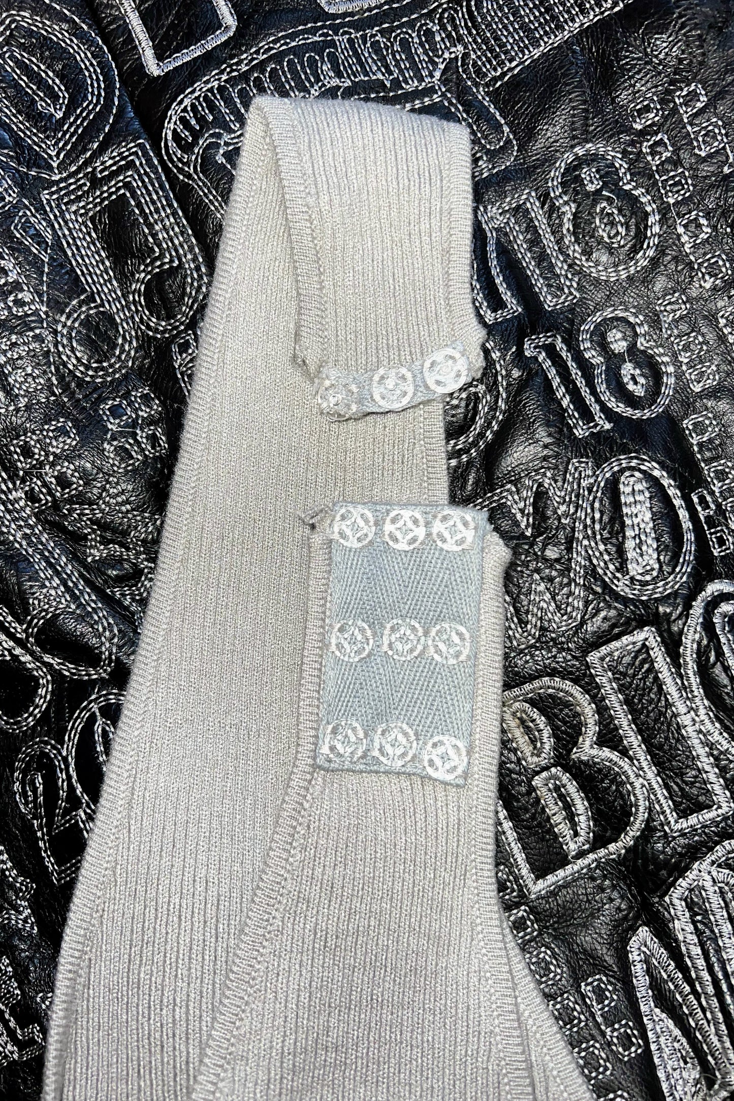 グレーボディスーツトップス DPA44147