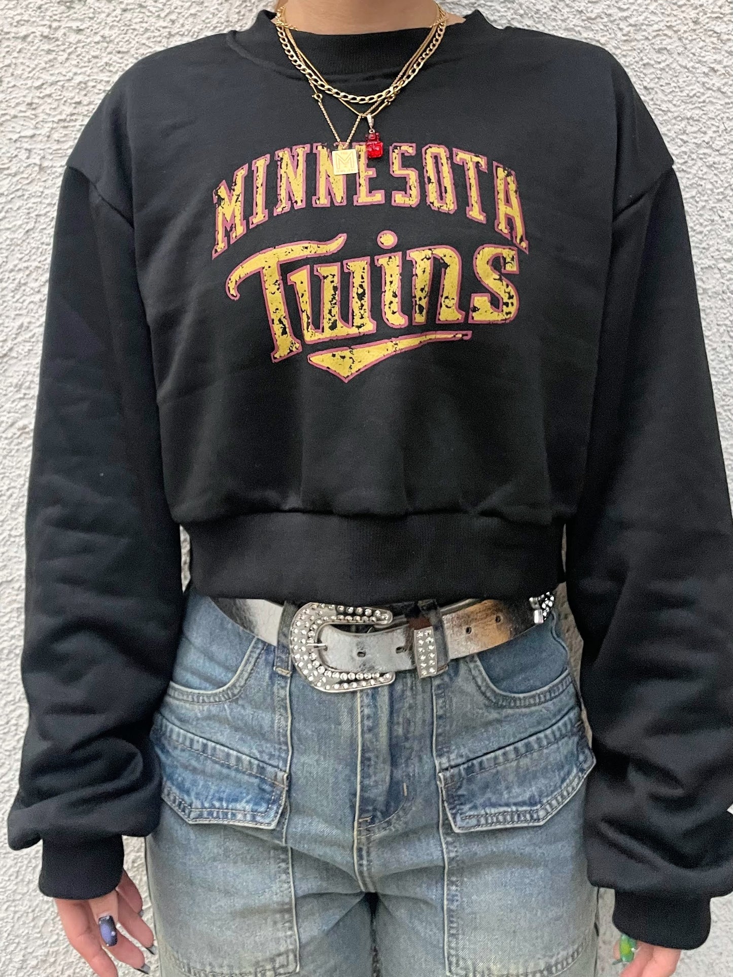TWINSロゴスウェット DPB48011