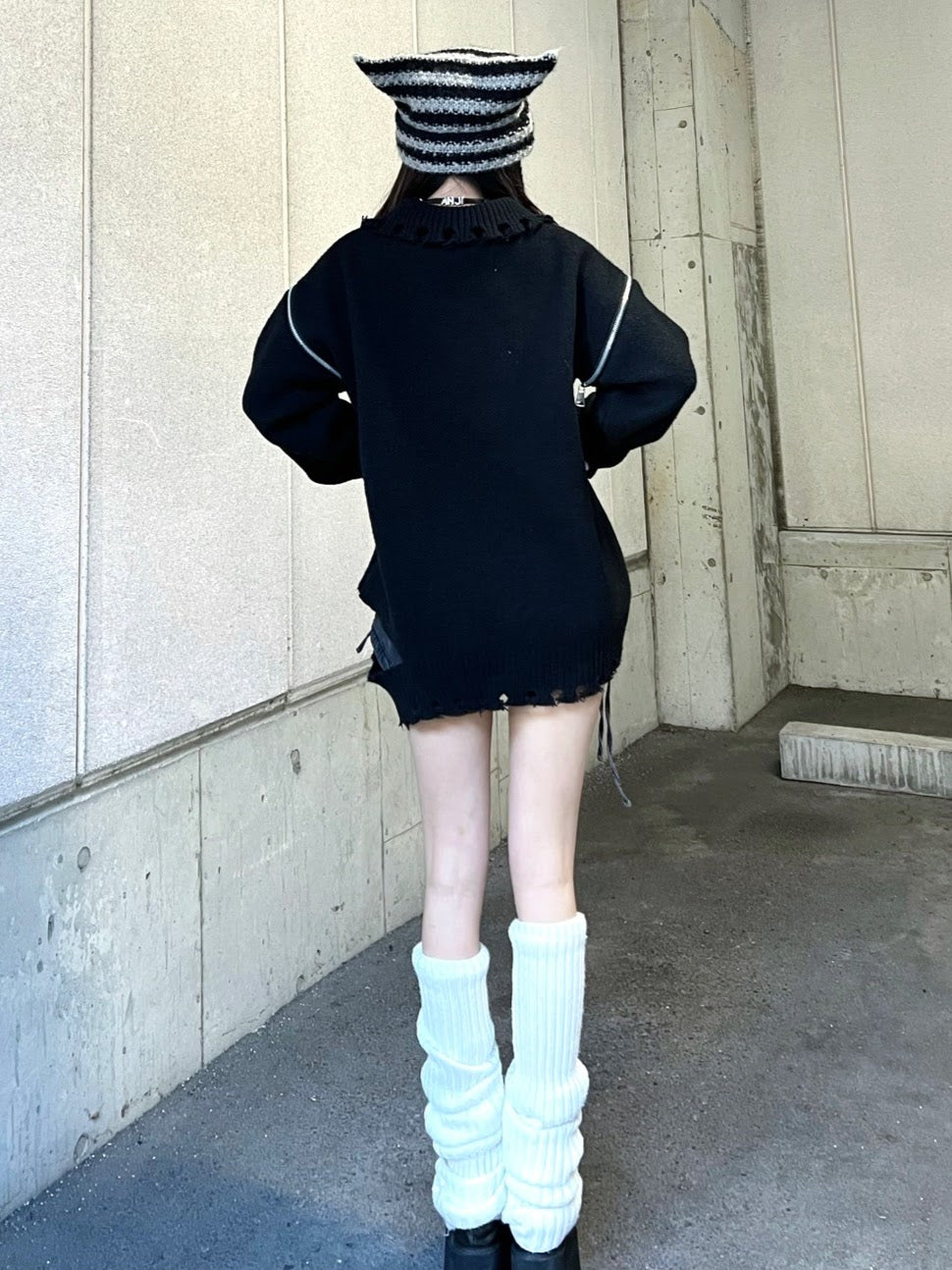 ダメージムーンニット DPA64082