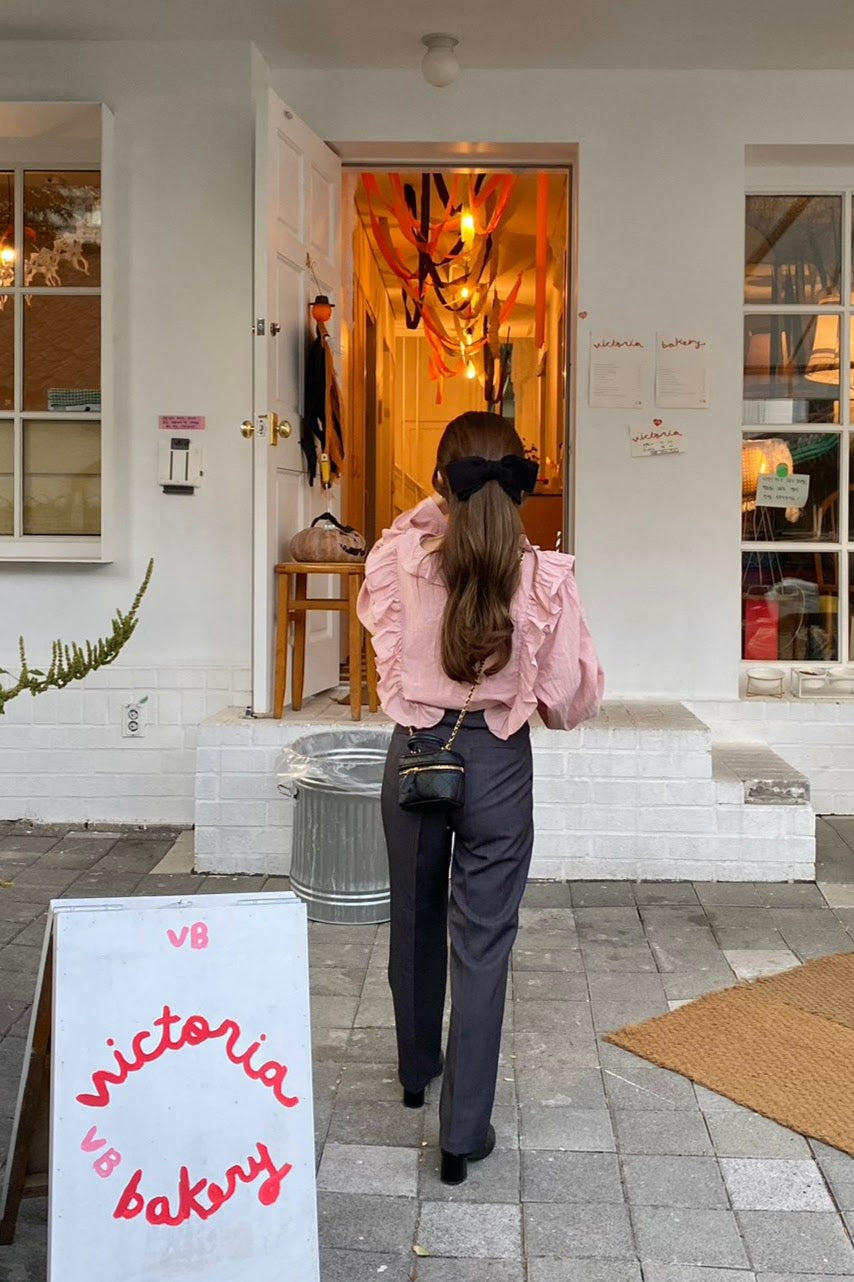 フリルネックブラウス CPA09011