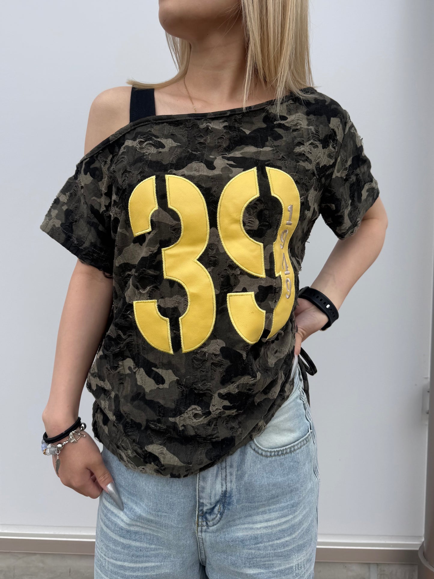 カモフラオフショルTシャツ DPB42378