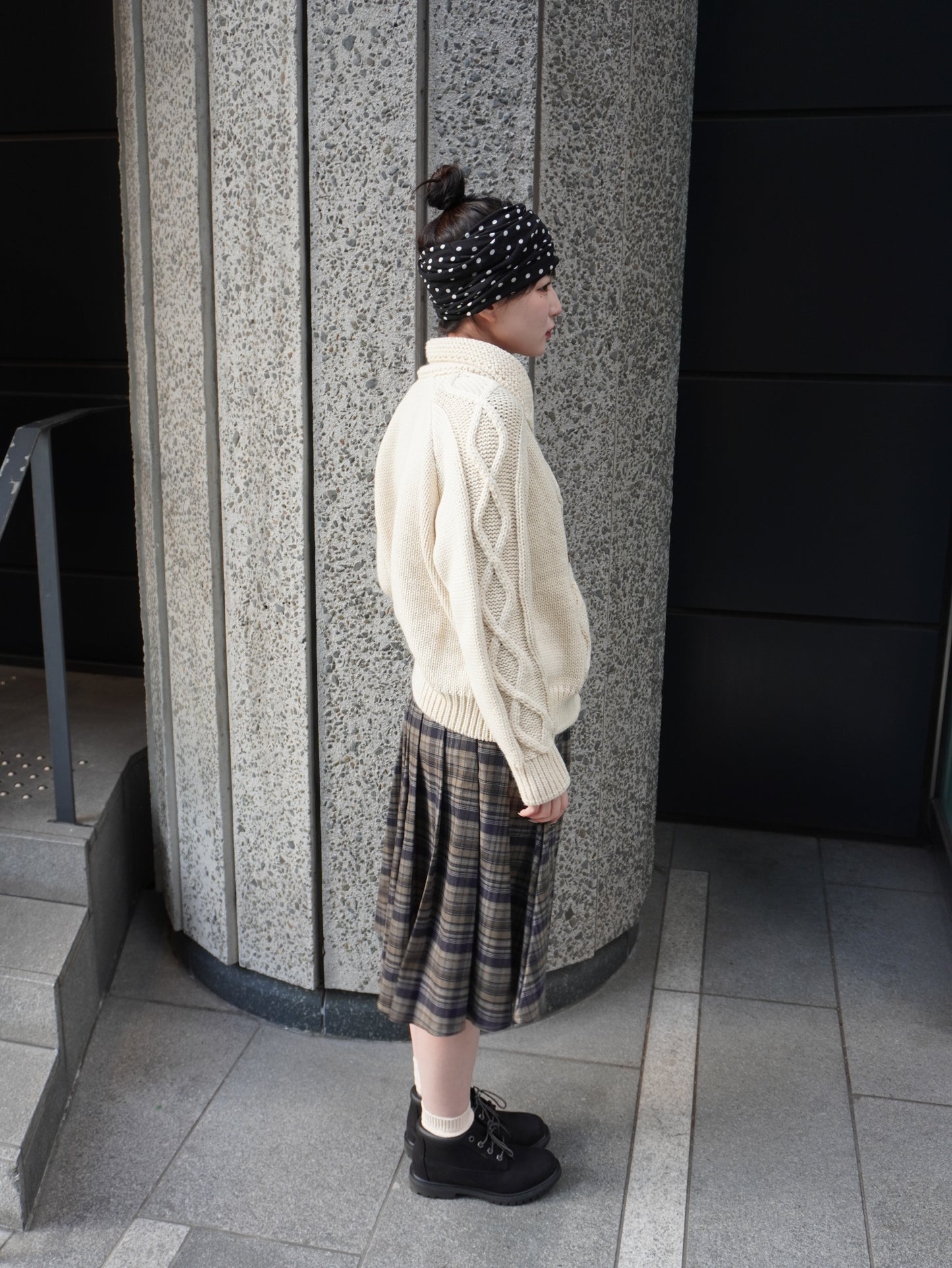 ケーブルカラーニット DPB85417
