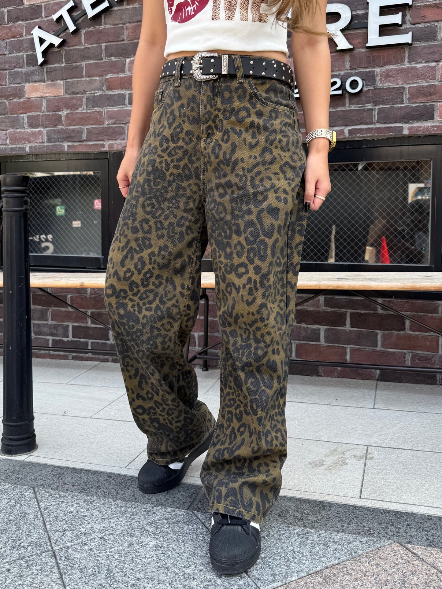ユニセックスレオパードデニムパンツ DPB73451