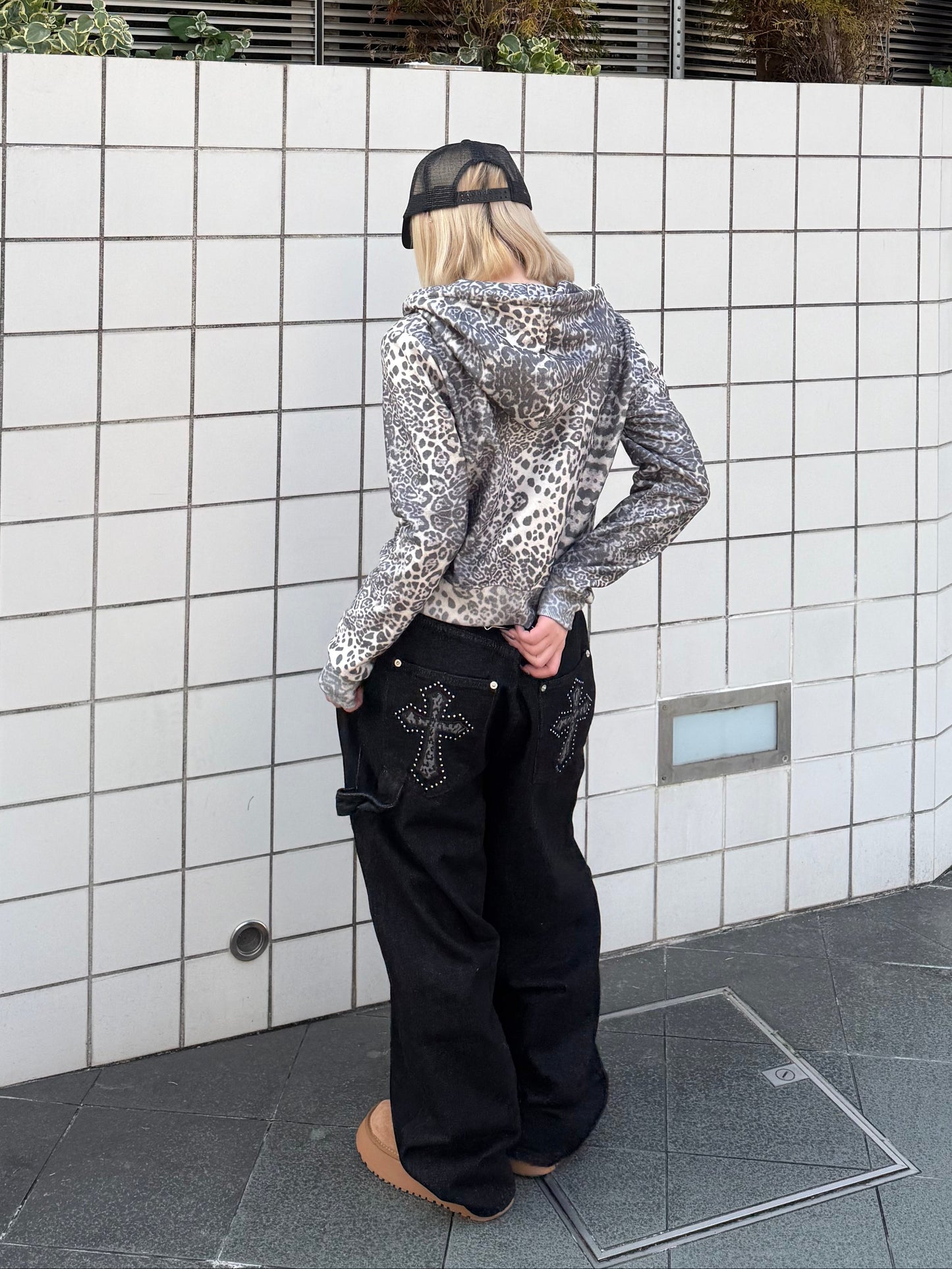 バッククロスデザインデニムパンツ DPB86182