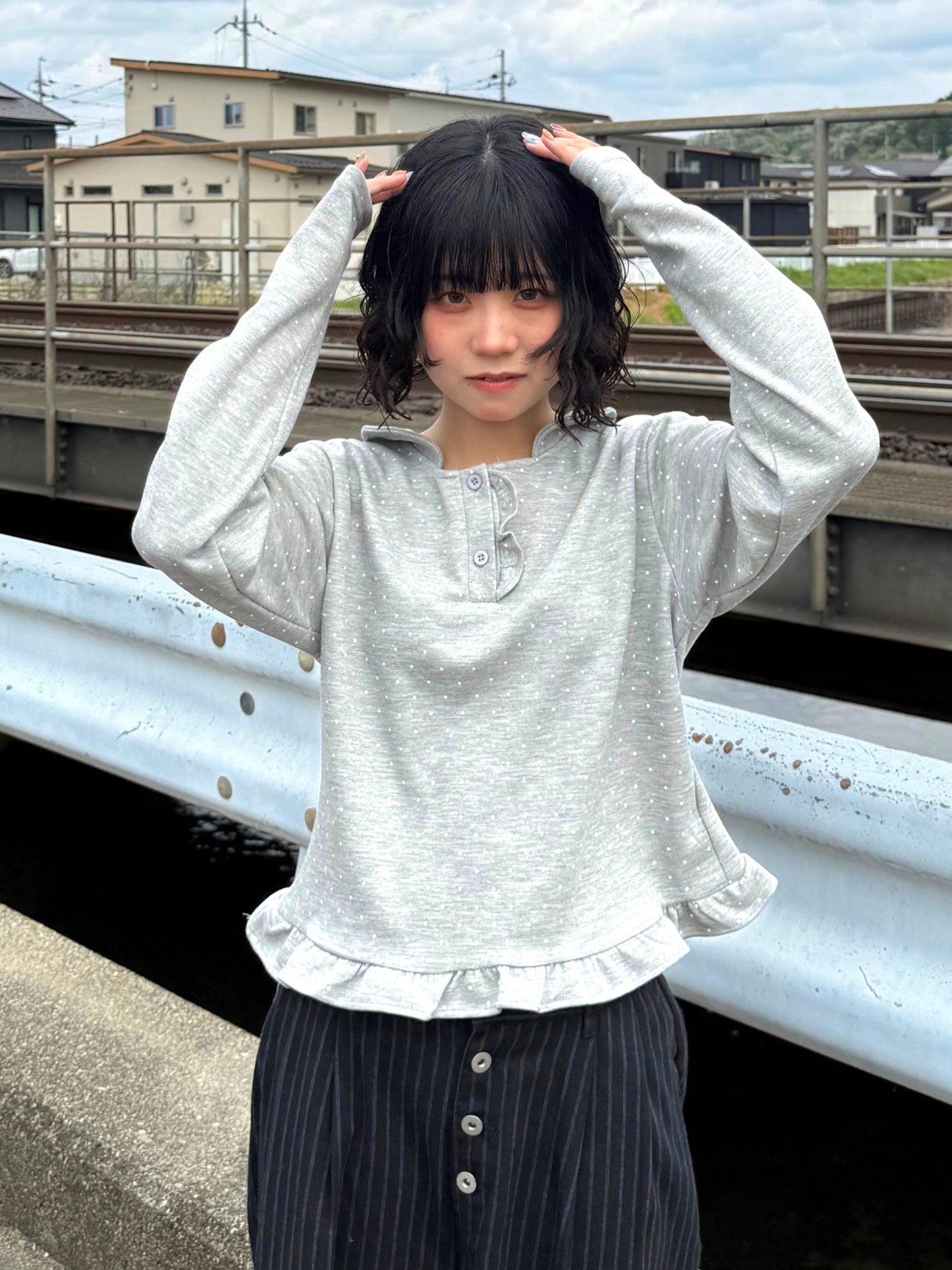 裾フリルデザイントップス DPB70160