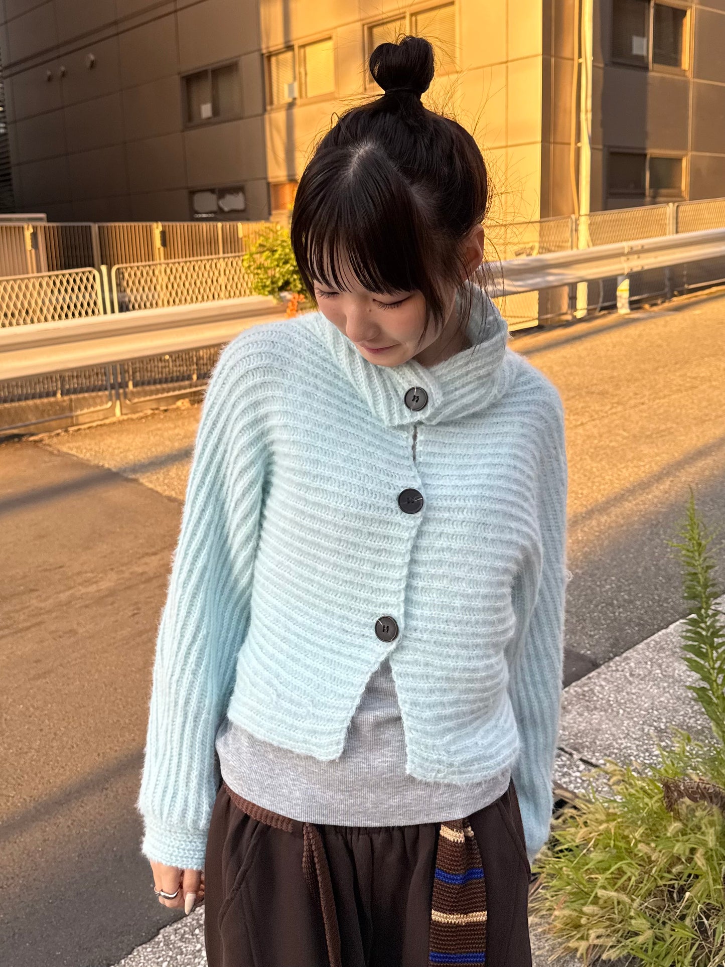 ハイネックフロントボタンニット DPB85398