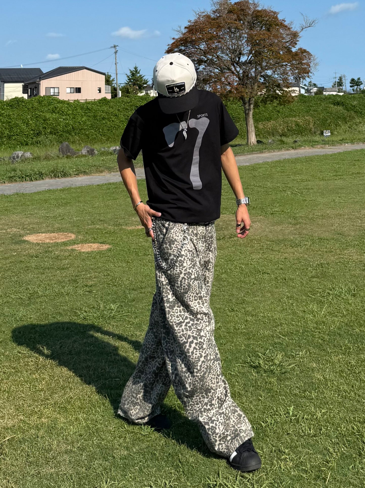 ライトグレーレオパードパンツ DPB90013