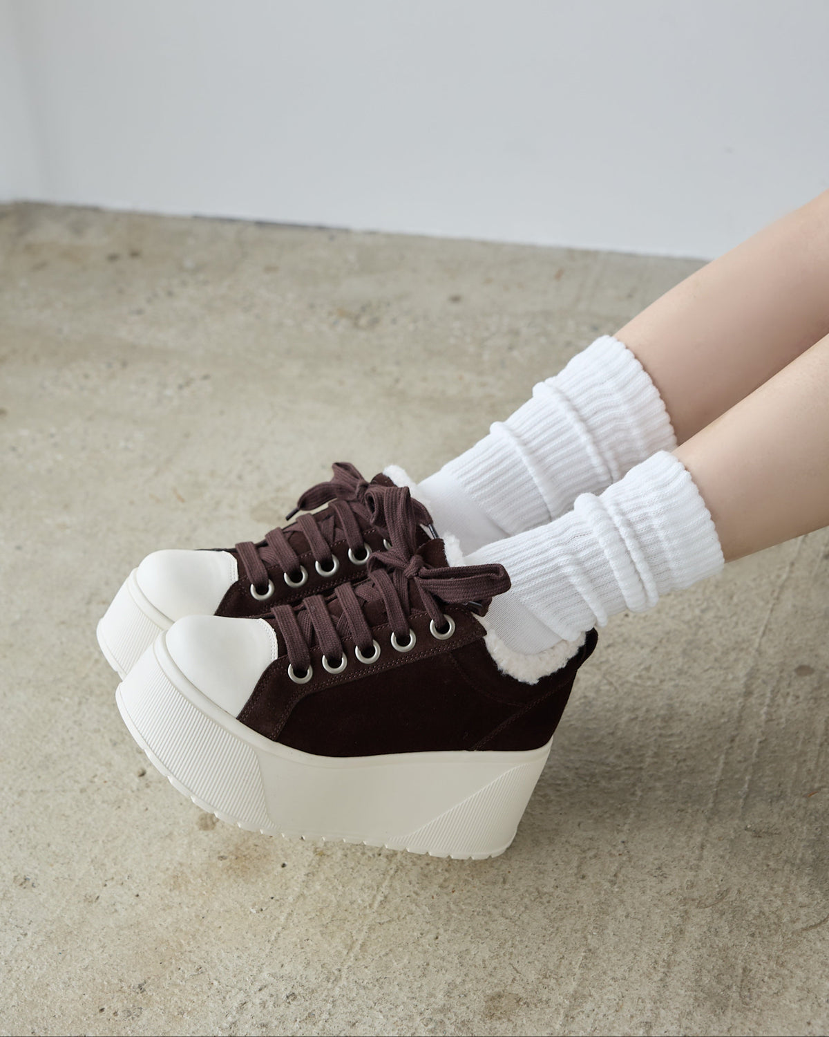 platform suede sneaker  BROWN　