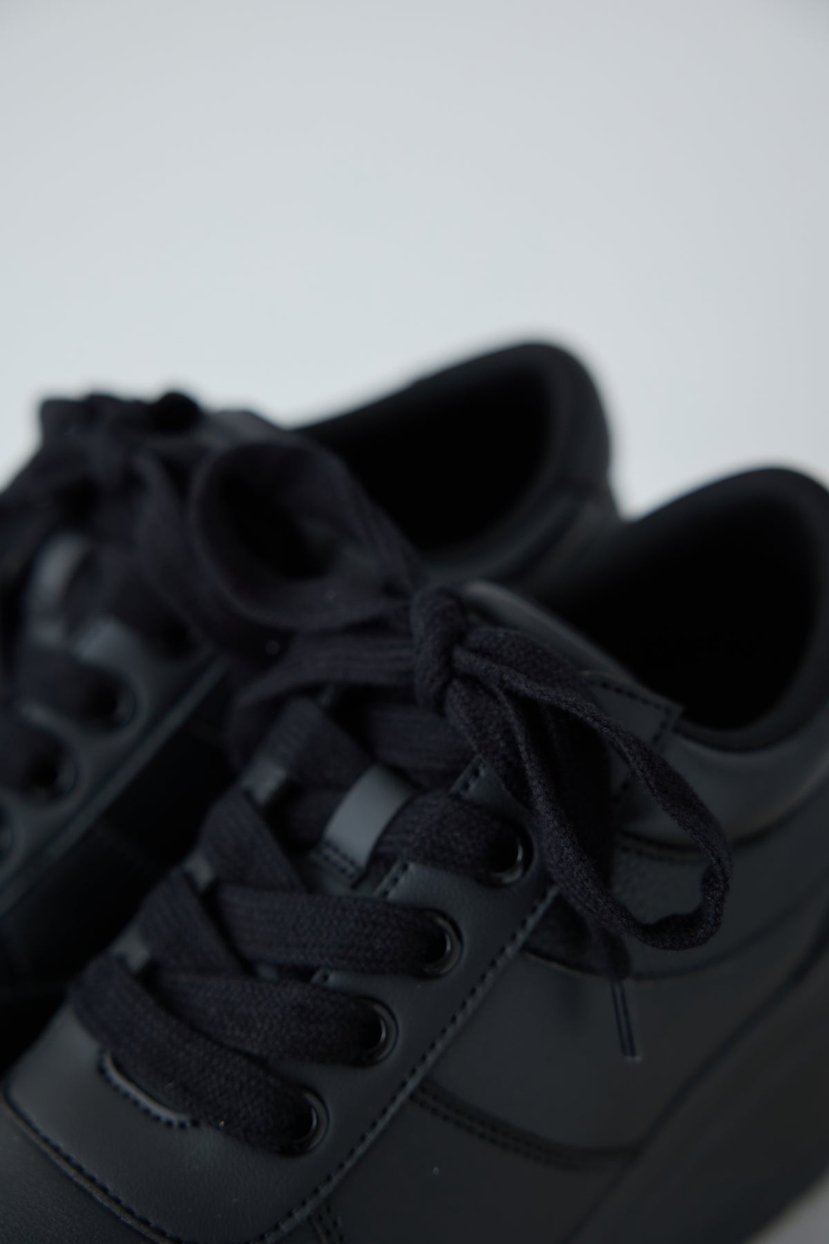 platform sneaker BLACK
