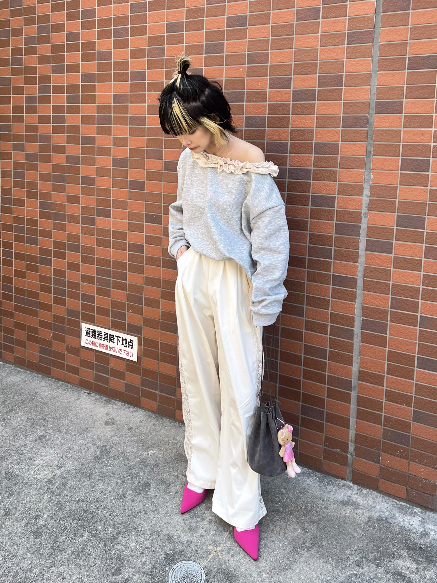 サイドレースラインワイドパンツ DPB79140